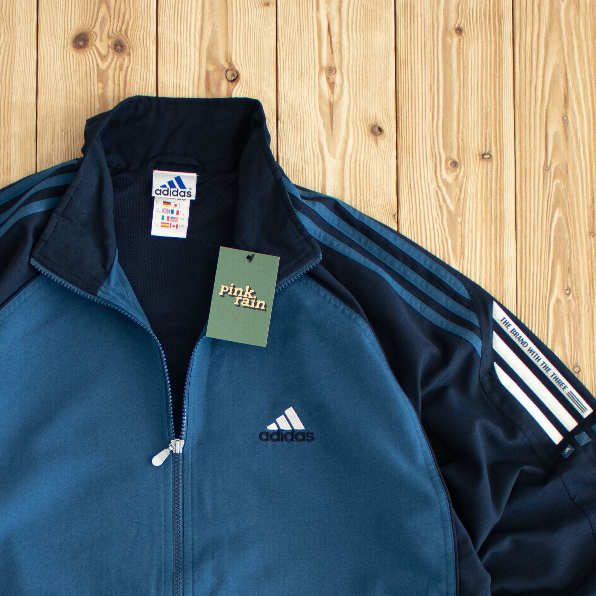 (M/L) Vintage Adidas Embroidered Jacket