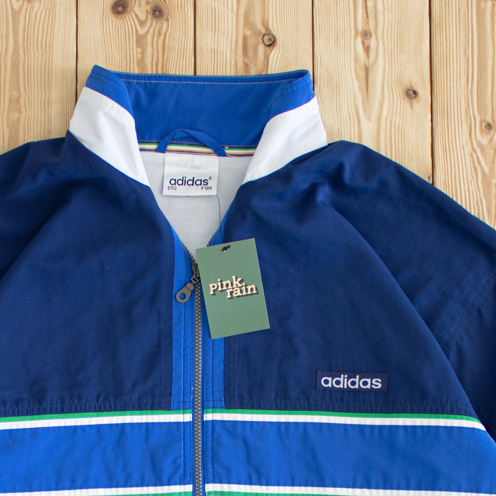 (L) Vintage Adidas Embroidered Jacket