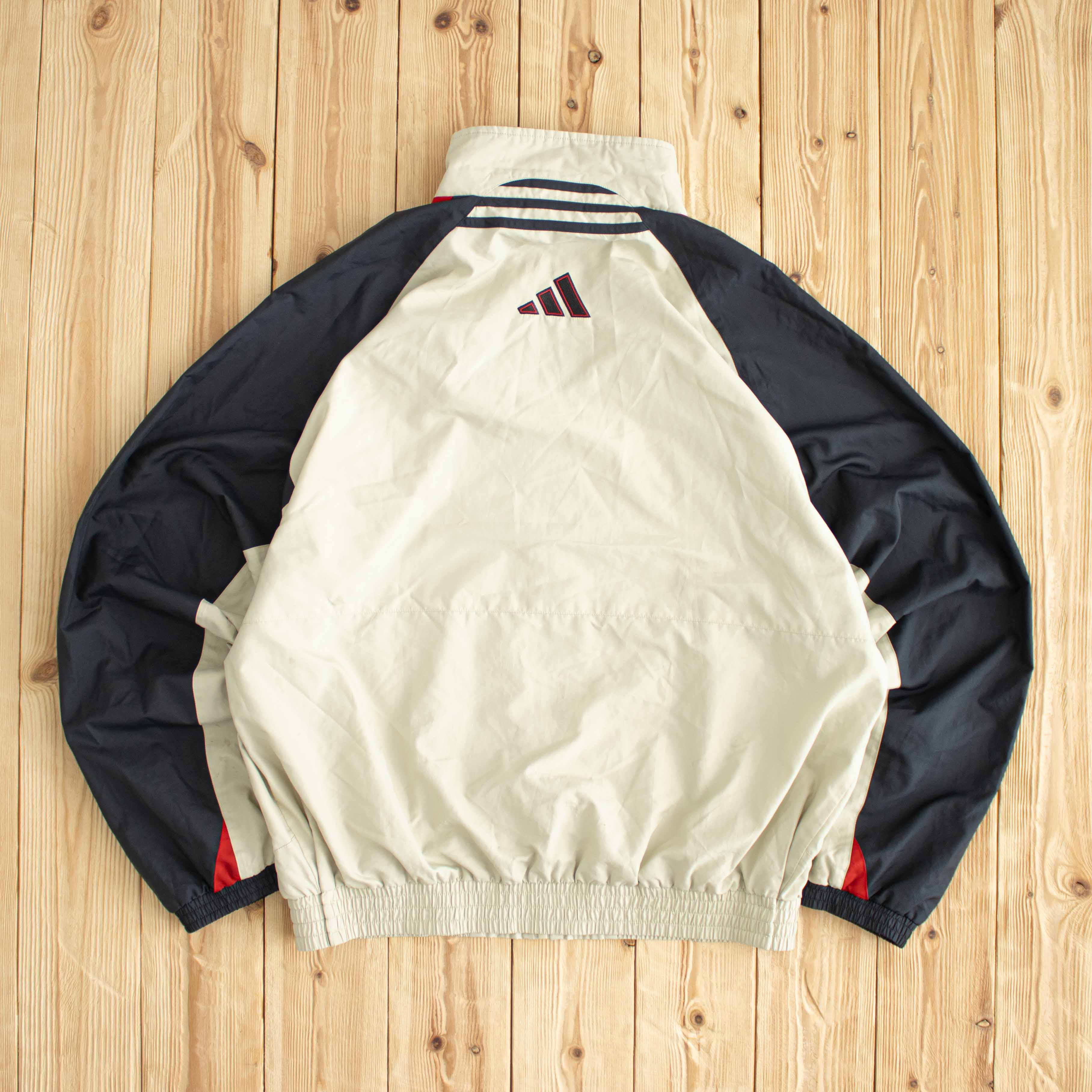 (L) Vintage Adidas Essential Embroidered Jacket
