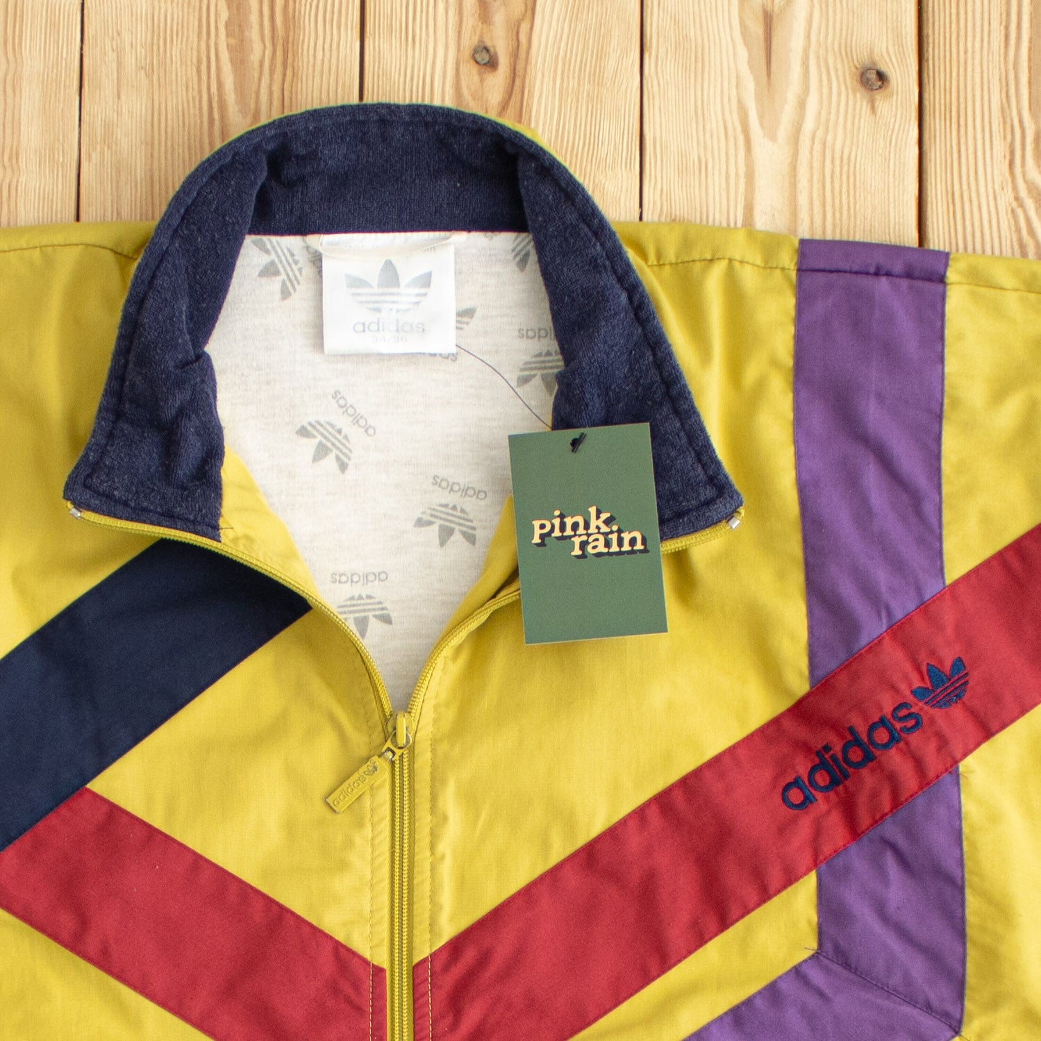 (M/L) Vintage Adidas Embroidered Jacket