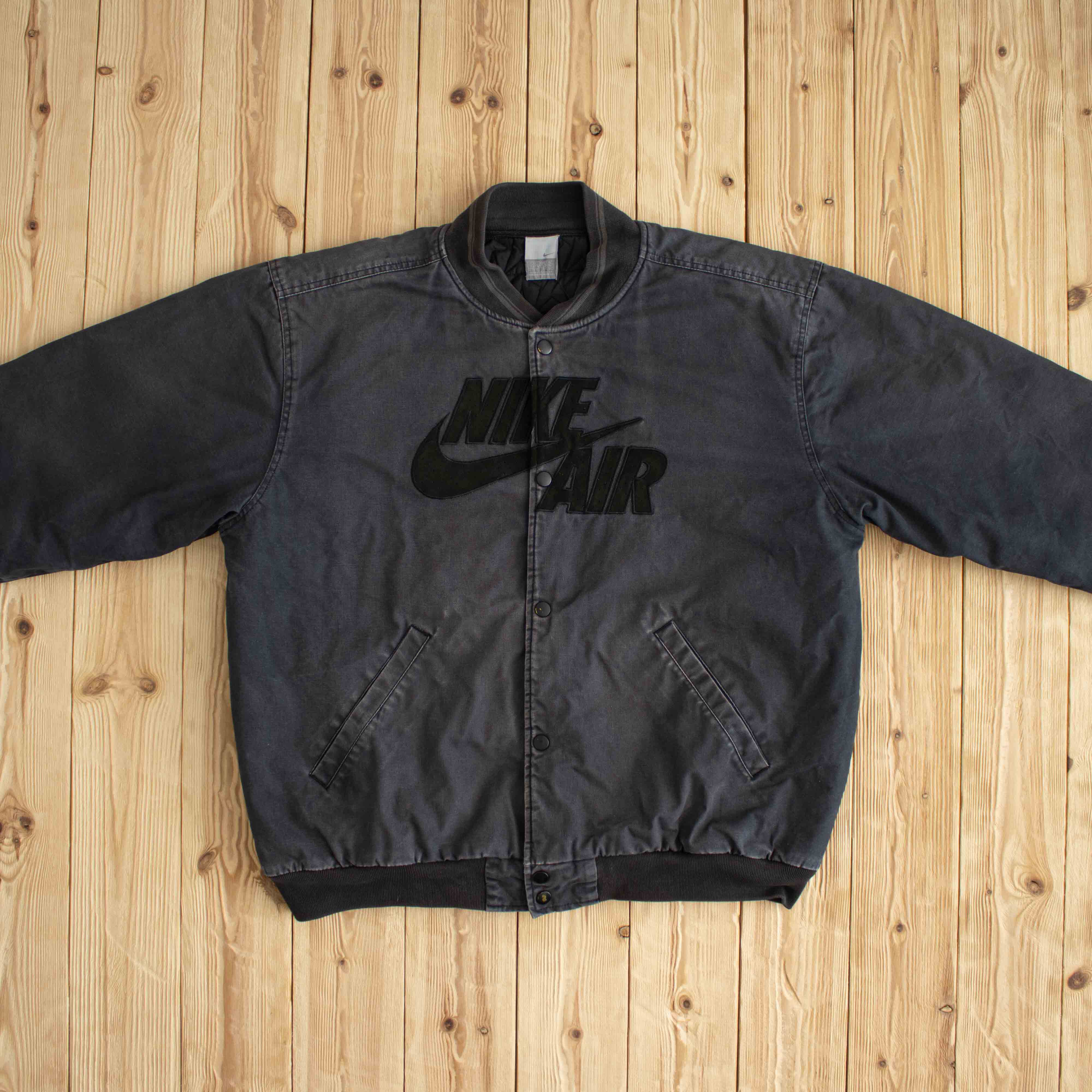 (M/L) Nike Air Vintage Embroidered Quilted Jacket Black Oversized 90s