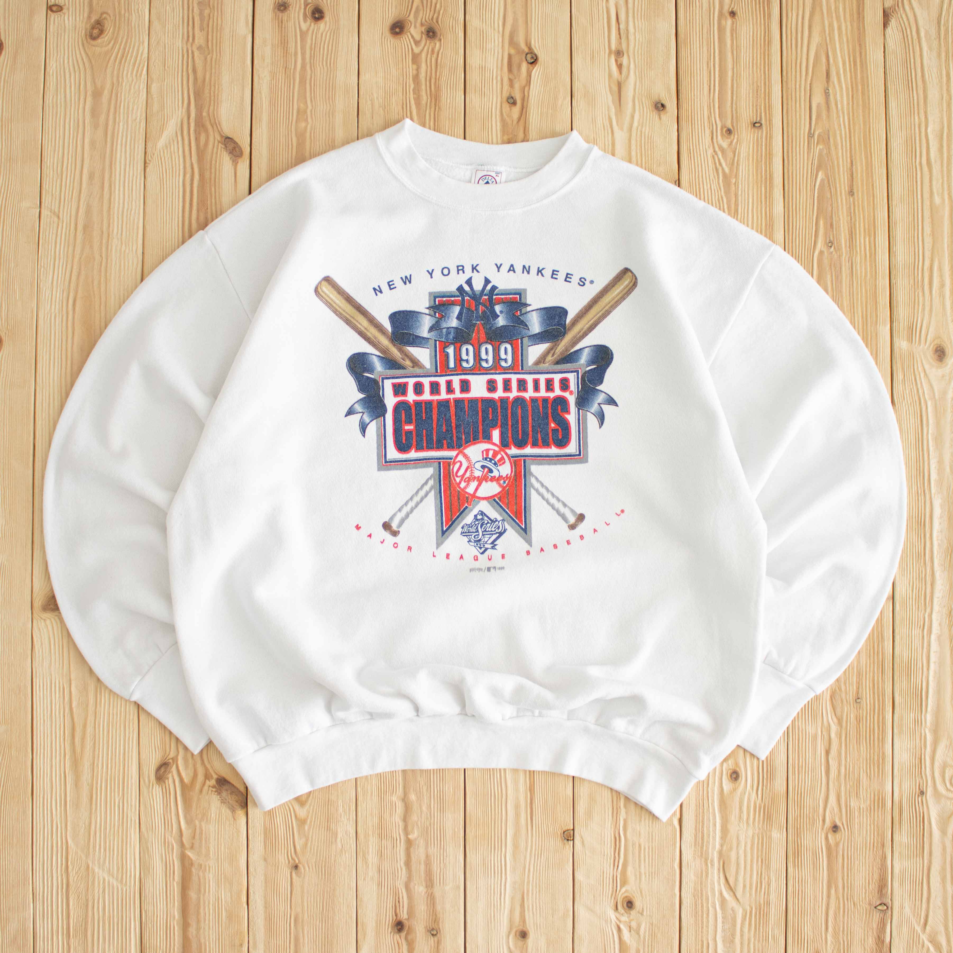 (L) 1999 New York Yankees Champions Vintage Sweatshirt White