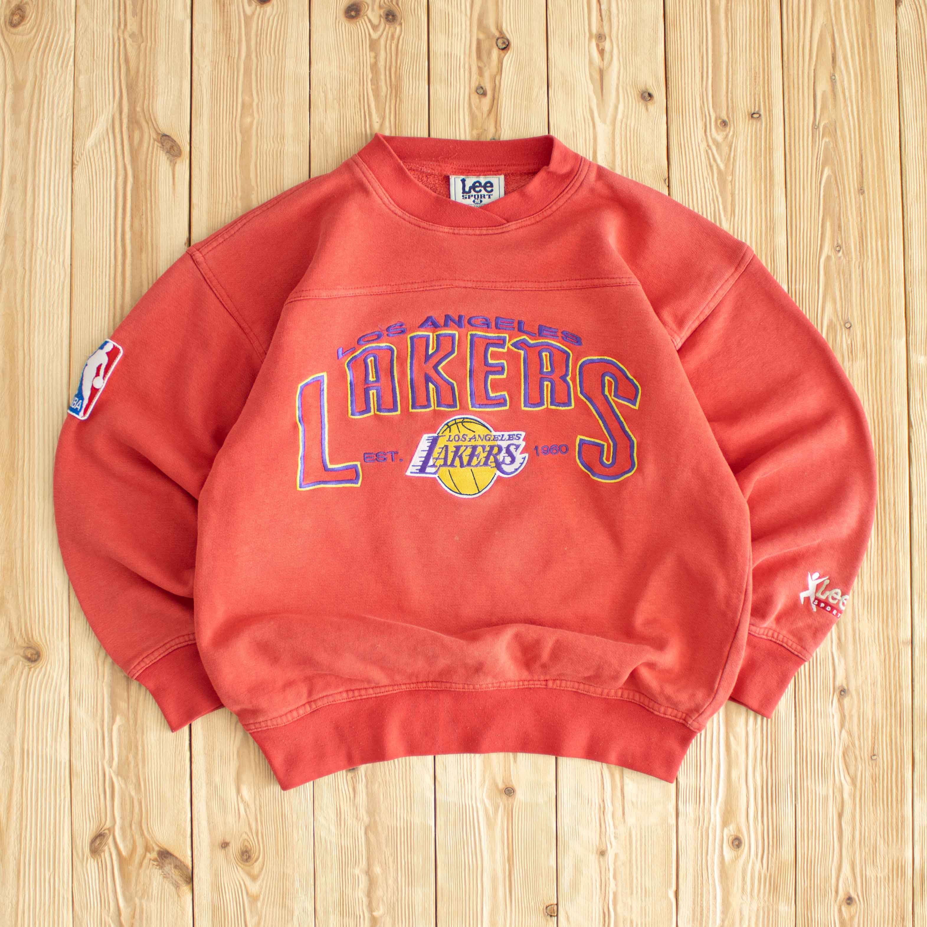 (S) Los Angeles Lakers Vintage Embroidered Lee Sweatshirt Red