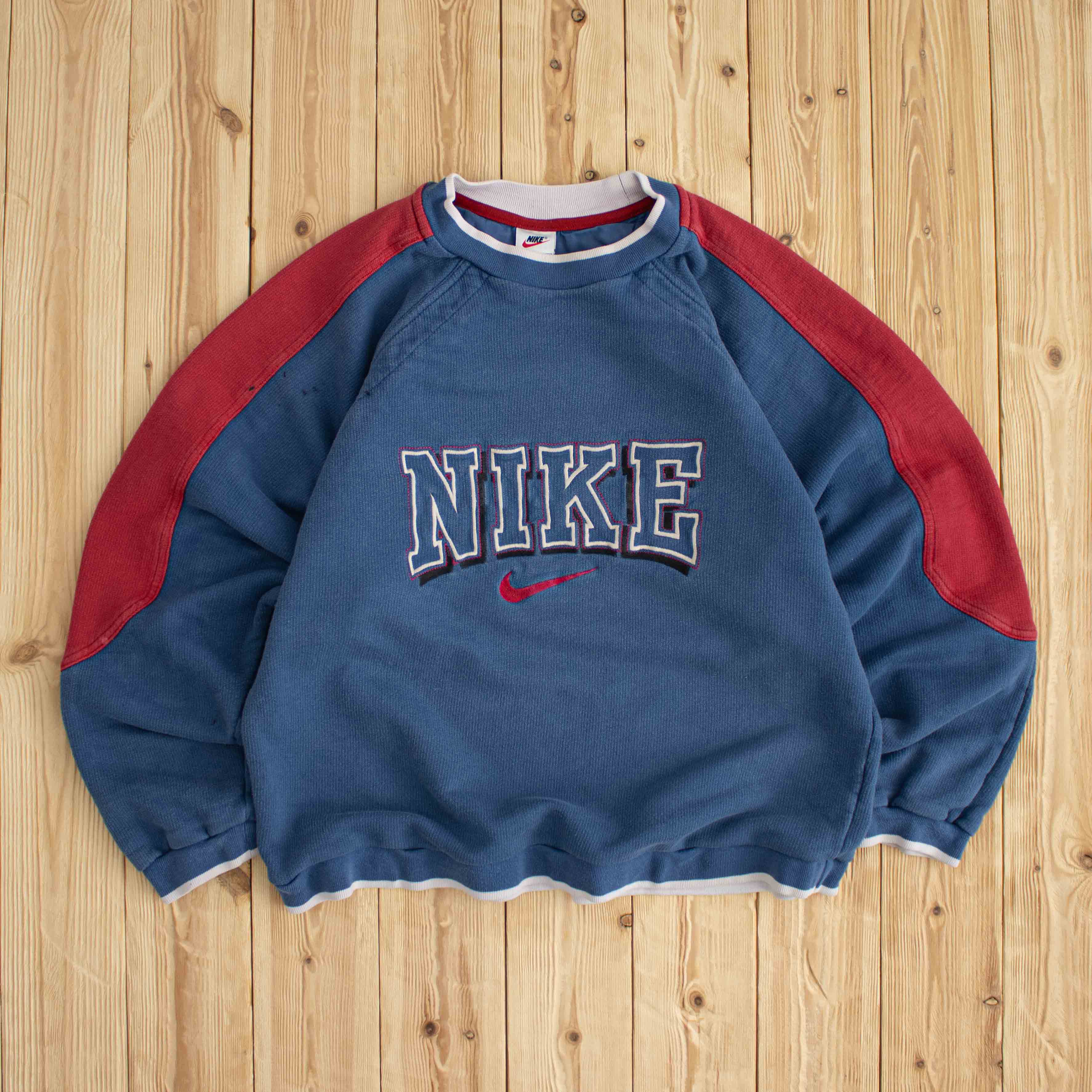 (M/L) Nike Vintage Spell Out Embroidered Sweatshirt Blue