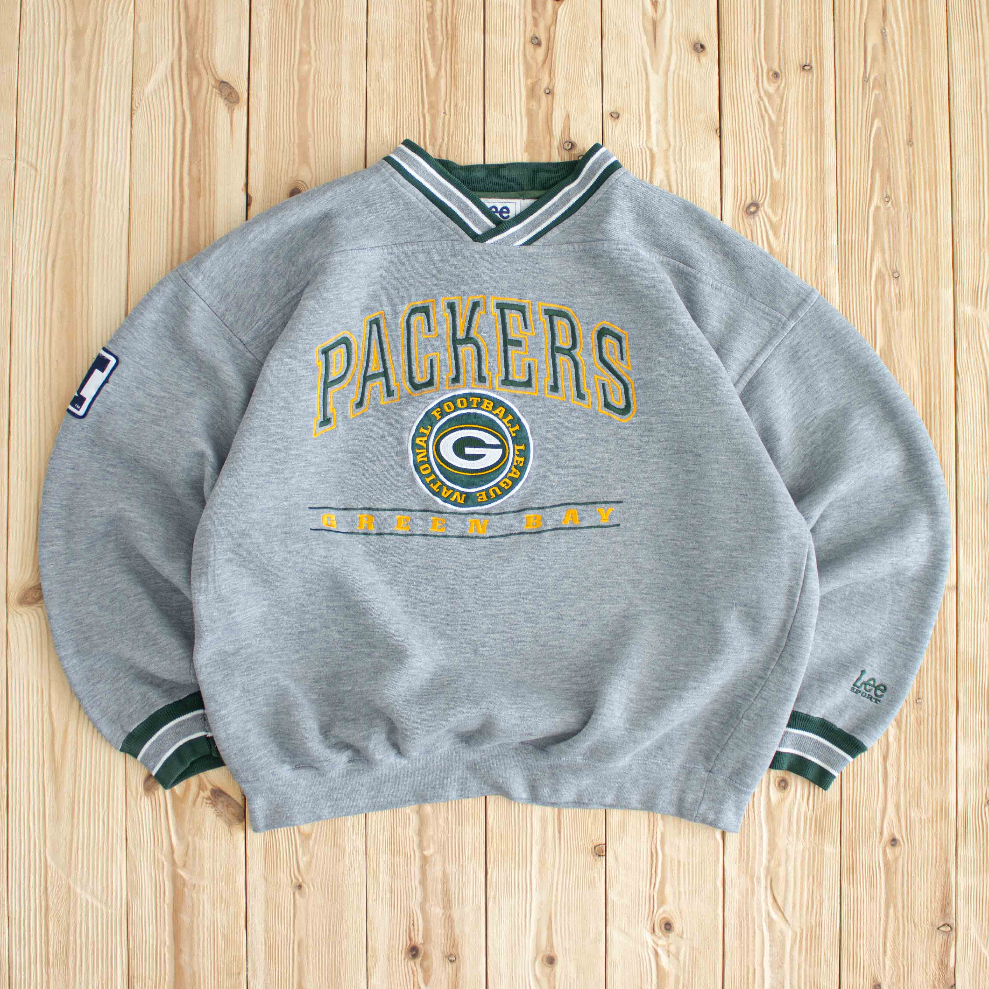 (M) Green Bay Packers Vintage Lee Embroidered Sweatshirt Gray