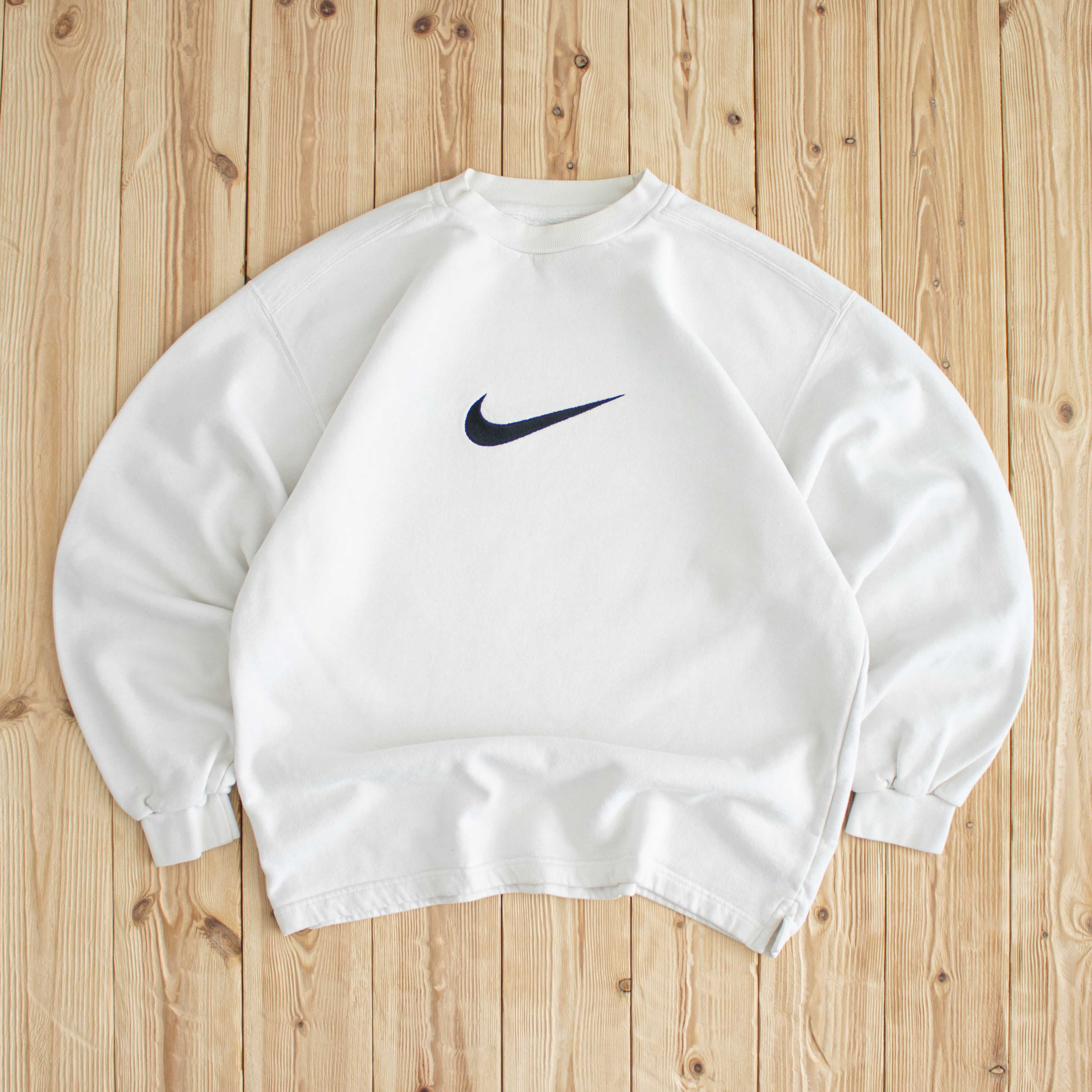 (M) Nike Vintage Swoosh Embroidered Sweatshirt White
