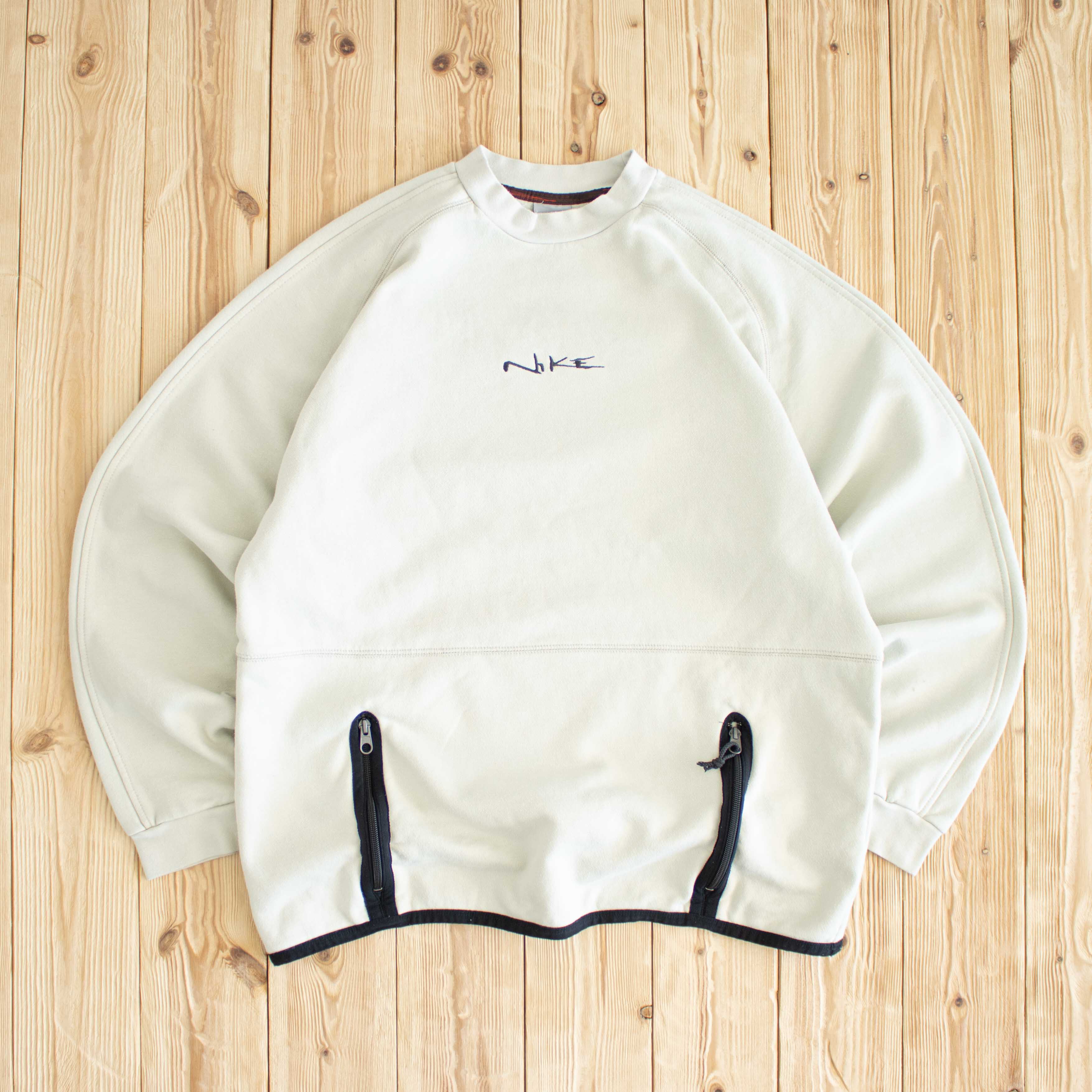 (M) Nike Vintage Spell Out Embroidered Sweatshirt Beige