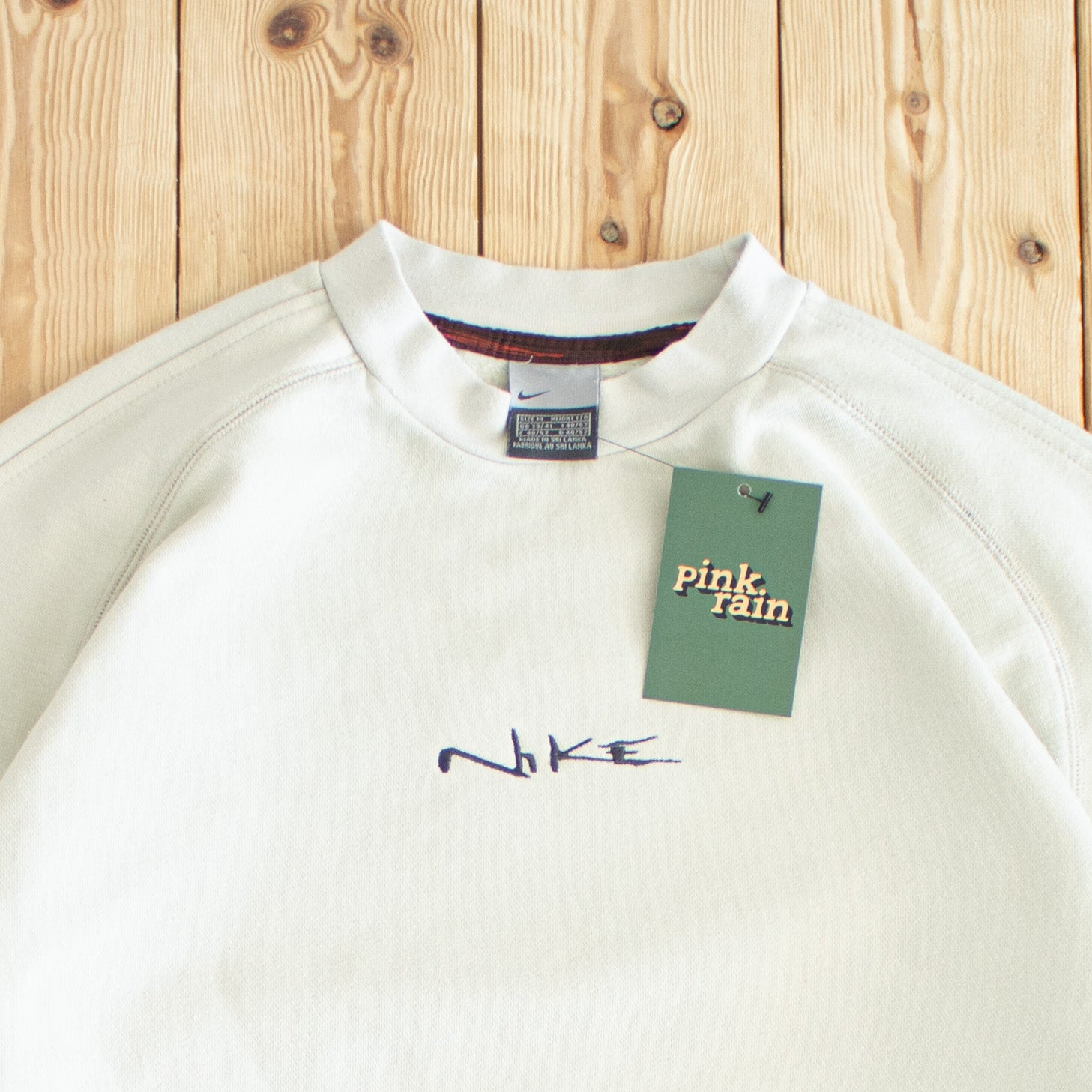 (M) Nike Vintage Spell Out Embroidered Sweatshirt Beige