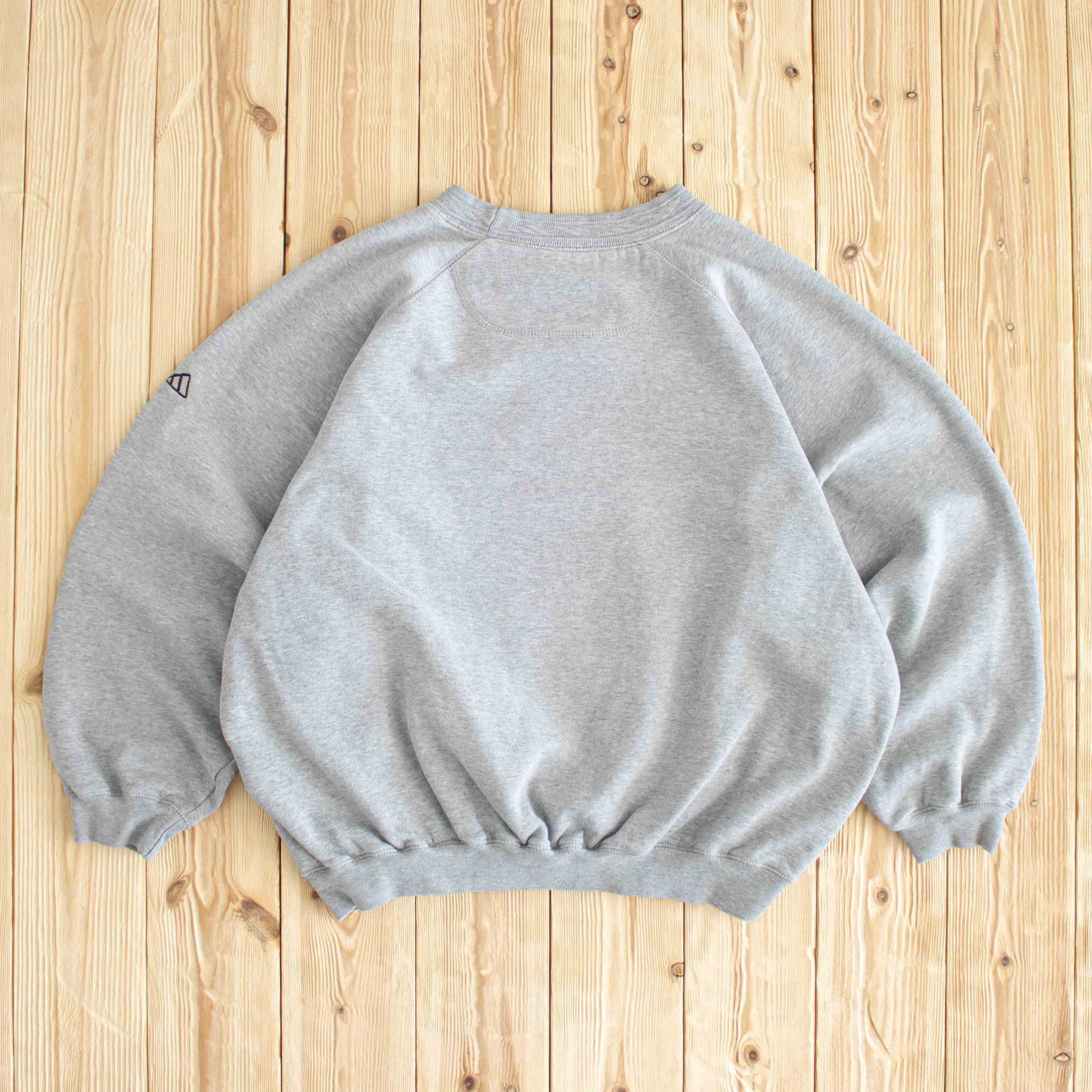 (M) Adidas Vintage Embroidered Sweatshirt Gray