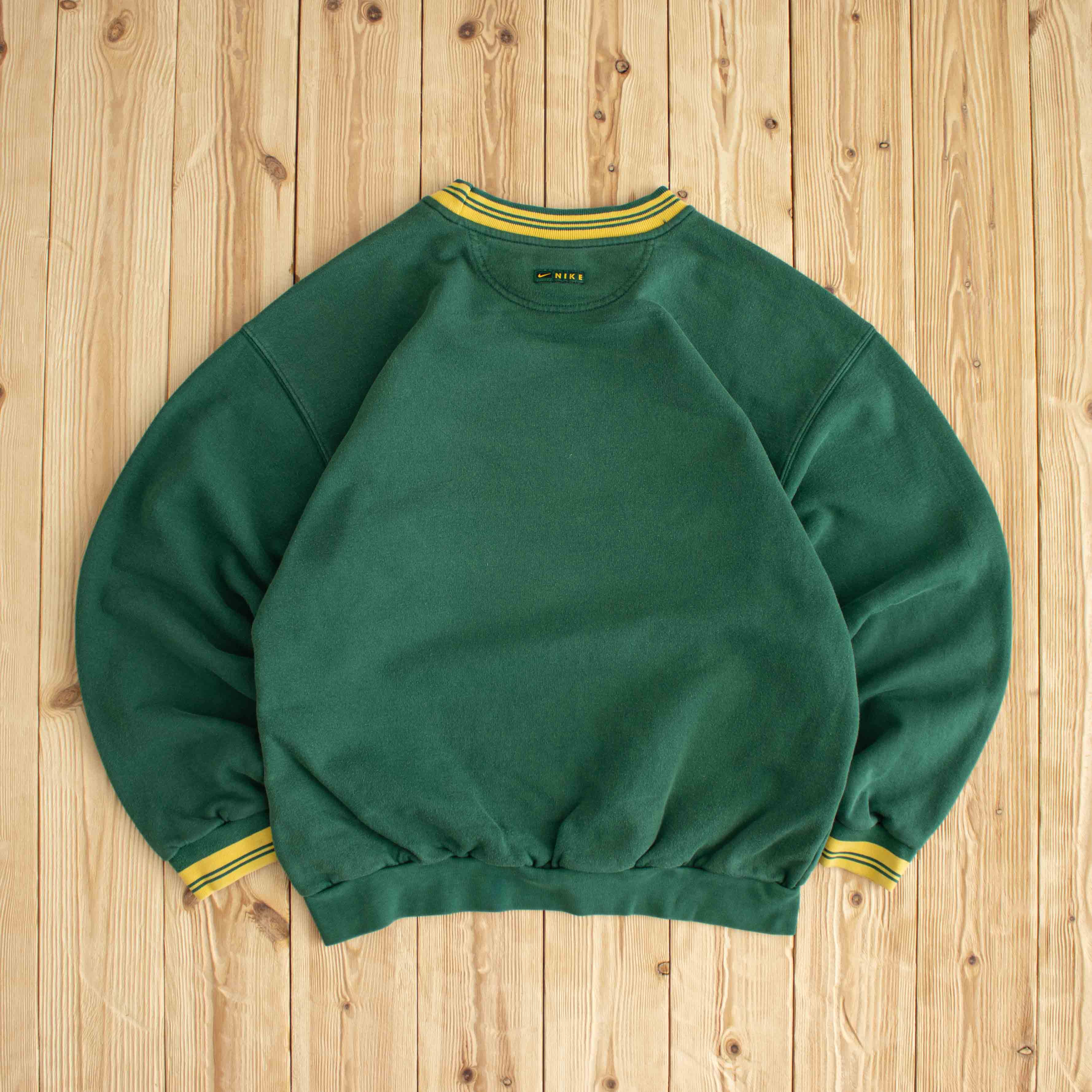 (M) Nike Vintage Swoosh Embroidered Sweatshirt Green