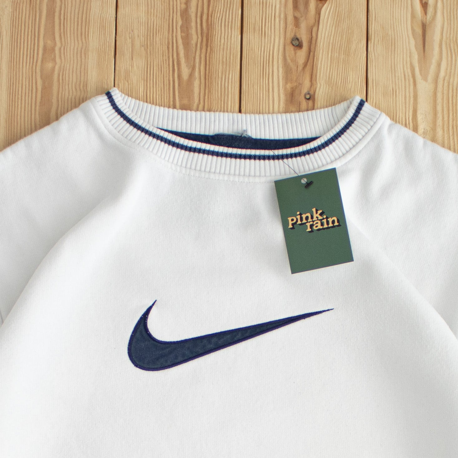 (XL) Nike Swoosh Vintage Embroidered Sweatshirt White