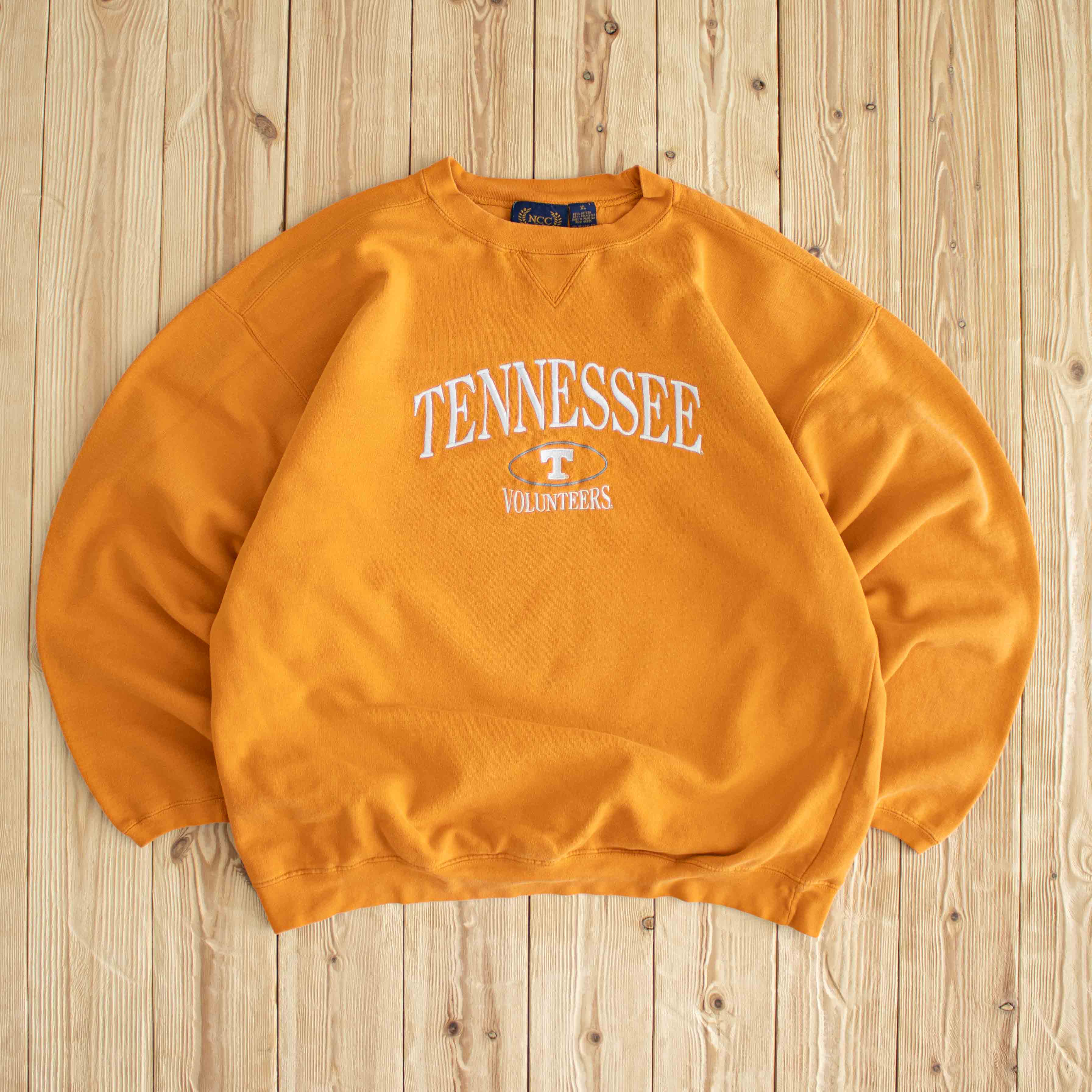 (L) Tennessee Volunteers Vintage Embroidered Sweatshirt Orange
