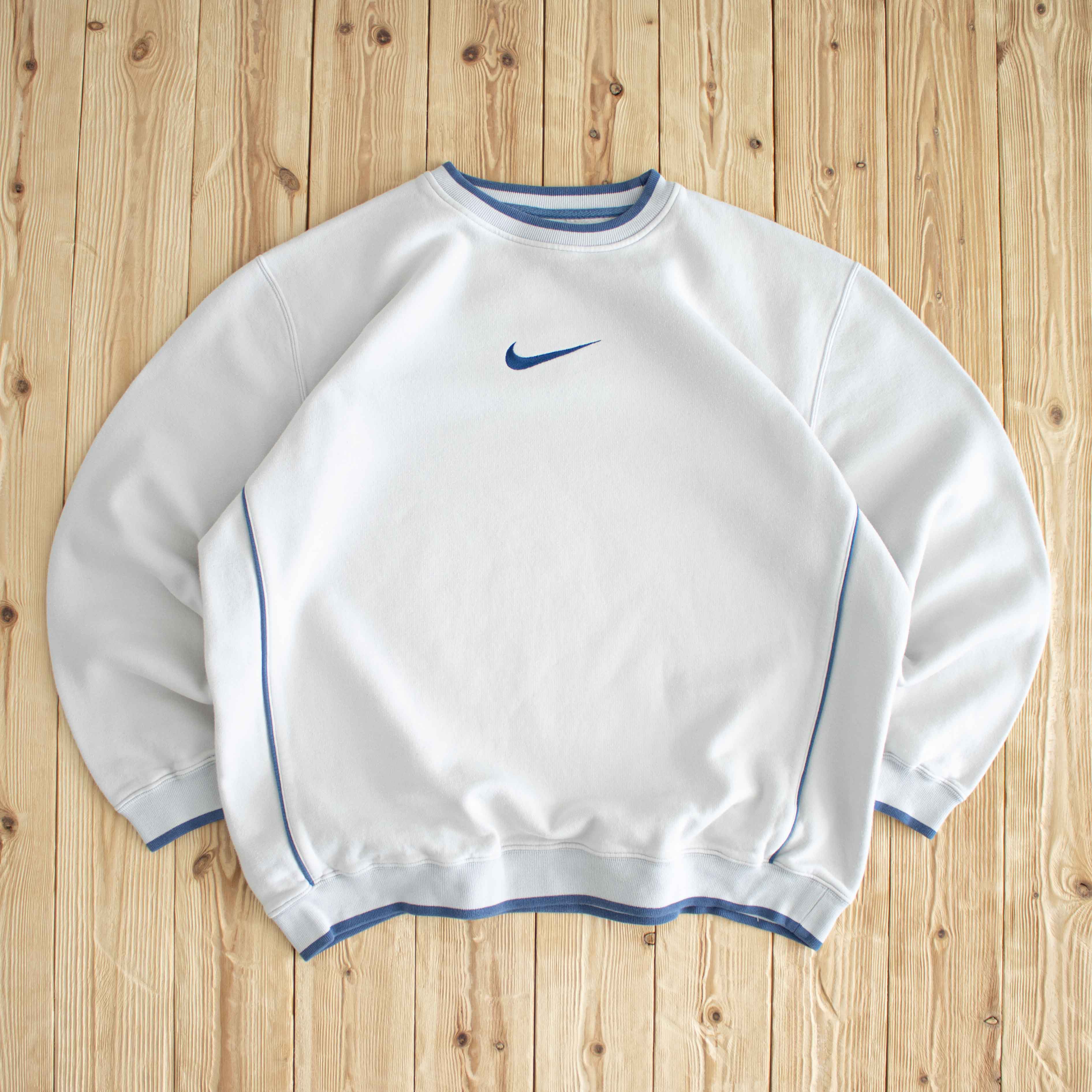 (XL) Nike Swoosh Vintage Embroidered Sweatshirt White