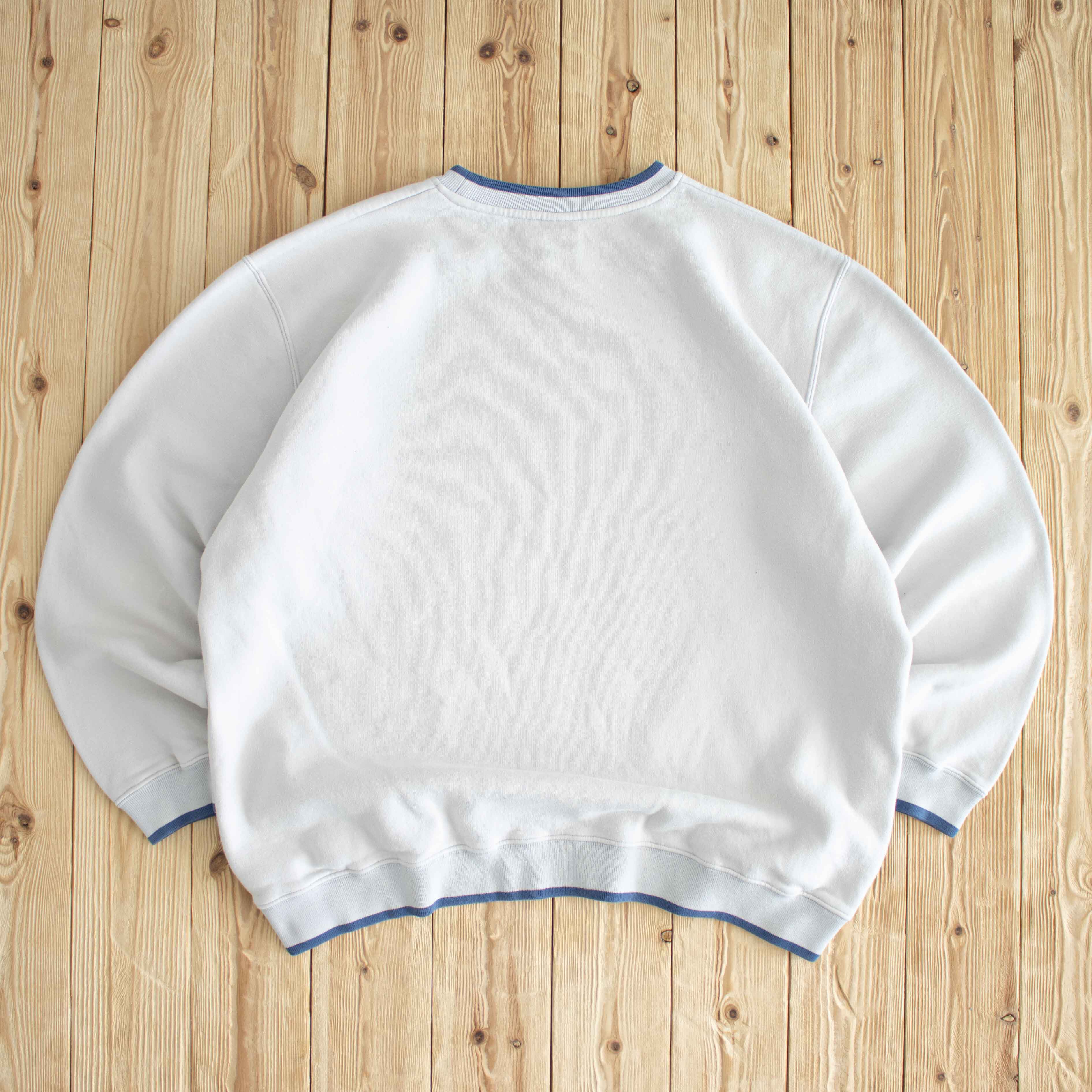 (XL) Nike Swoosh Vintage Embroidered Sweatshirt White