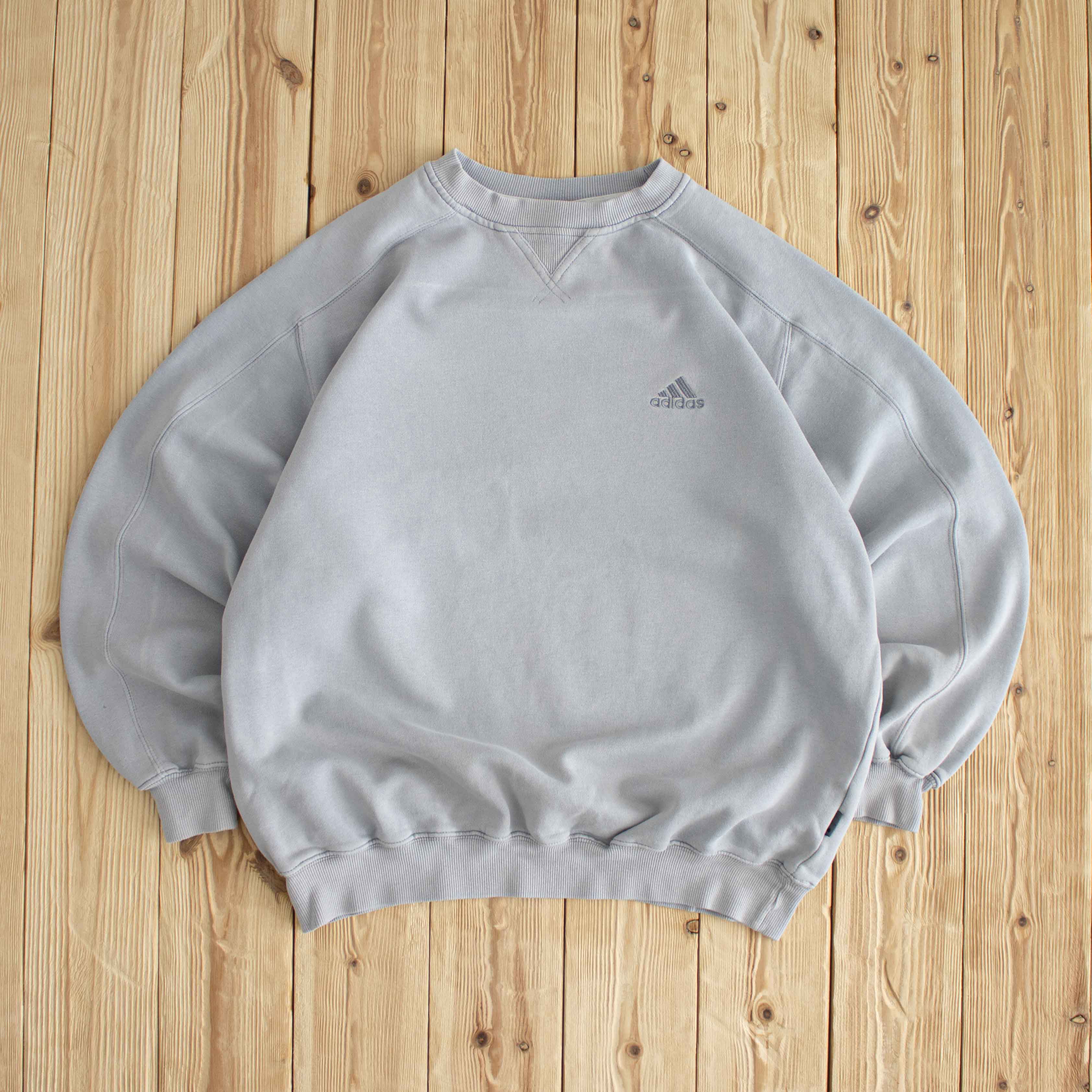 (M) Adidas Vintage Essential Embroidered Sweatshirt Gray