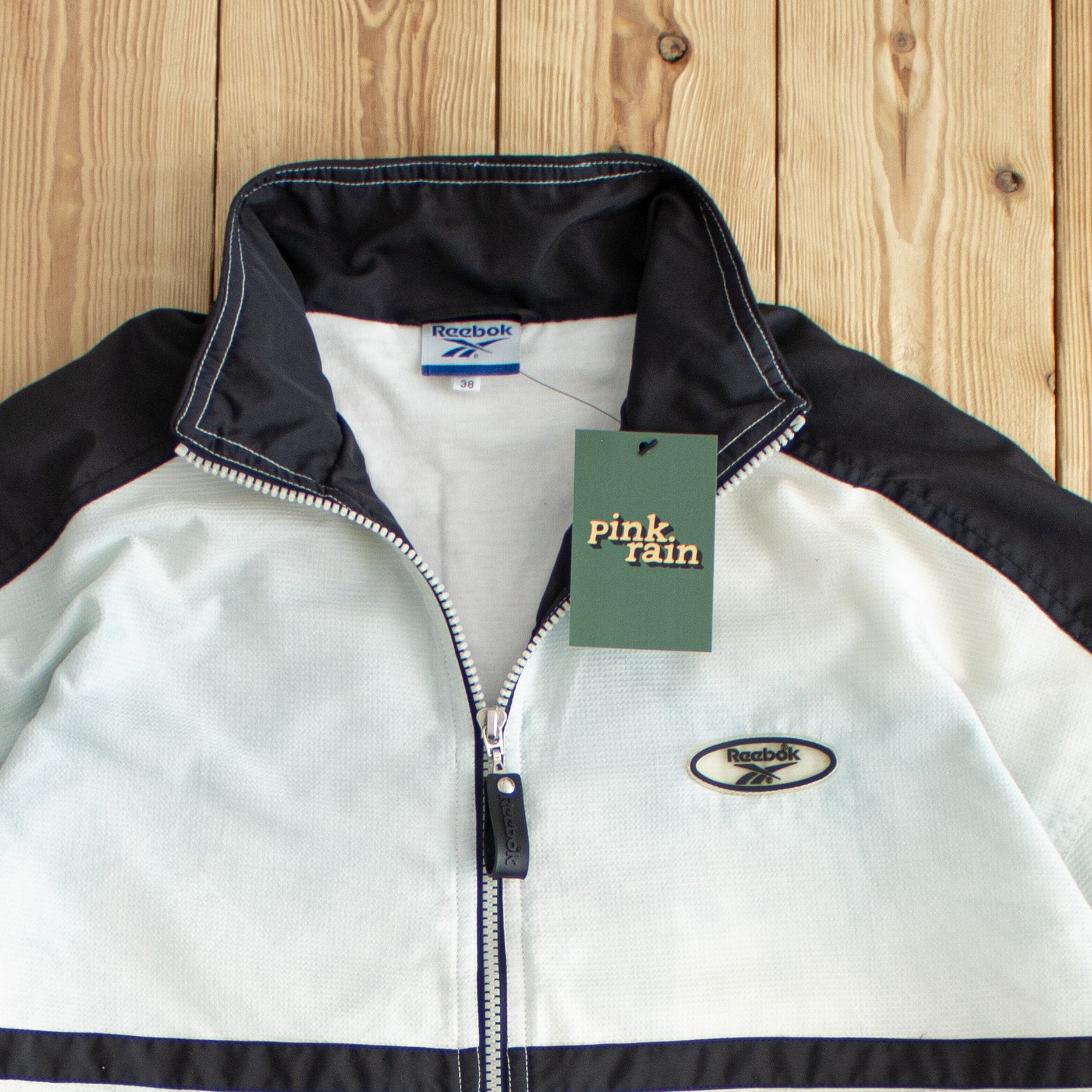 (M) Reebok Vintage Embroidered Jacket Beige
