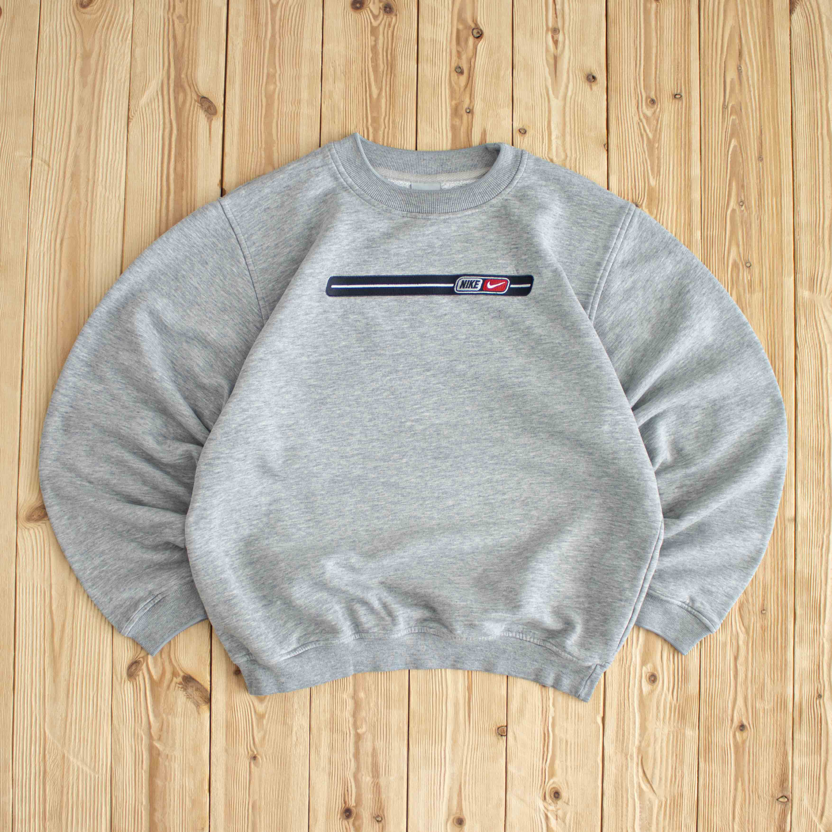 (S/M) Nike Swoosh Vintage Embroidered Sweatshirt Gray