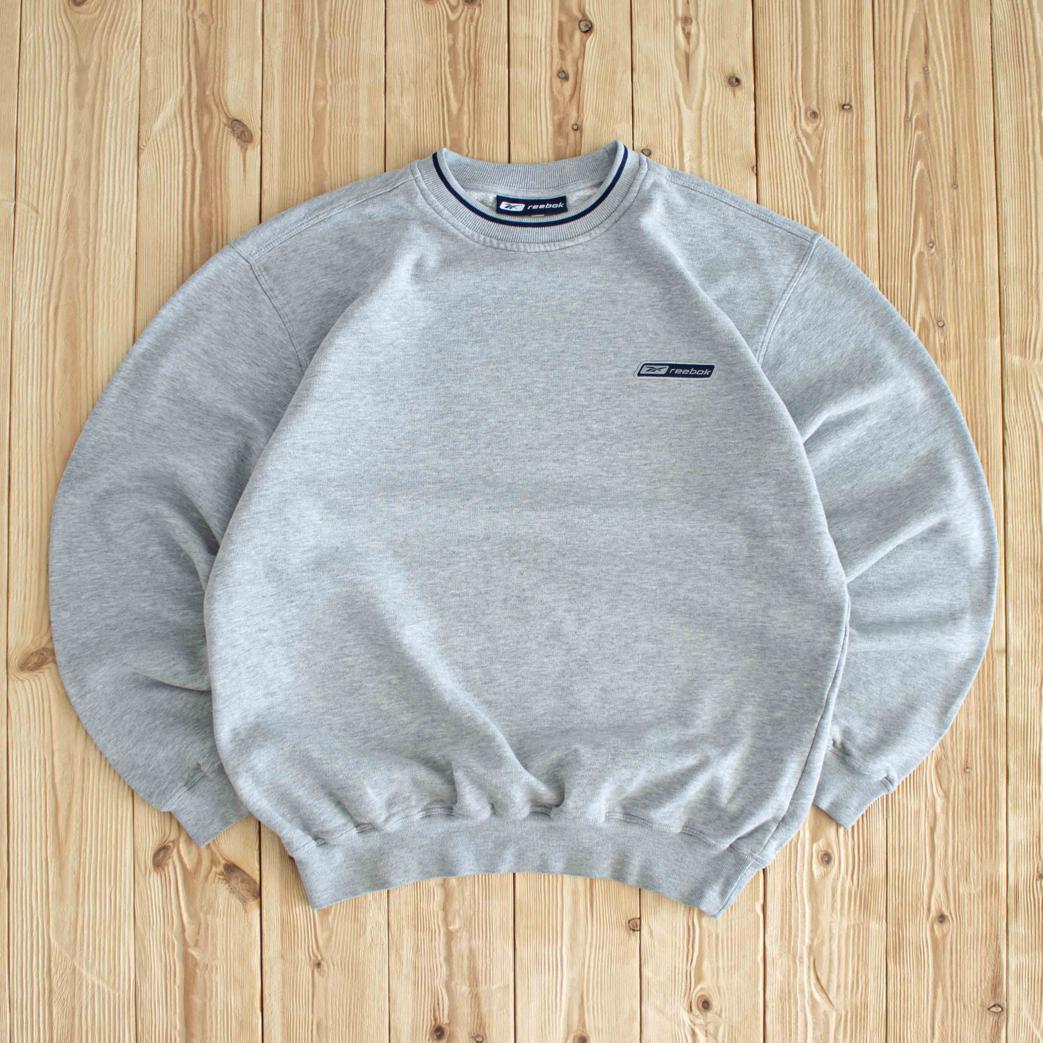 (M/L) Reebok Vintage Embroidered Sweatshirt Gray