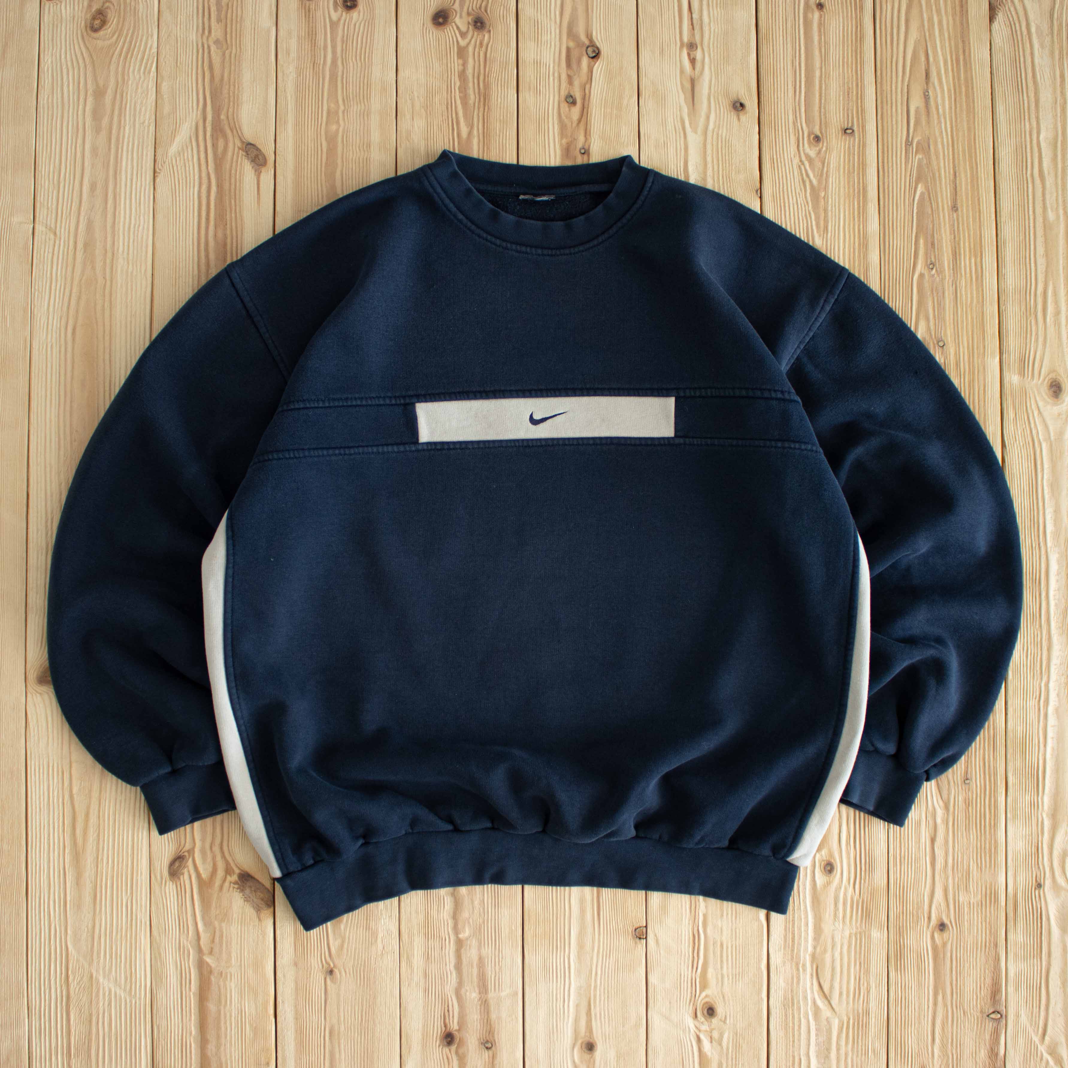 (L) Nike Center Swoosh Vintage Embroidered Sweatshirt Blue