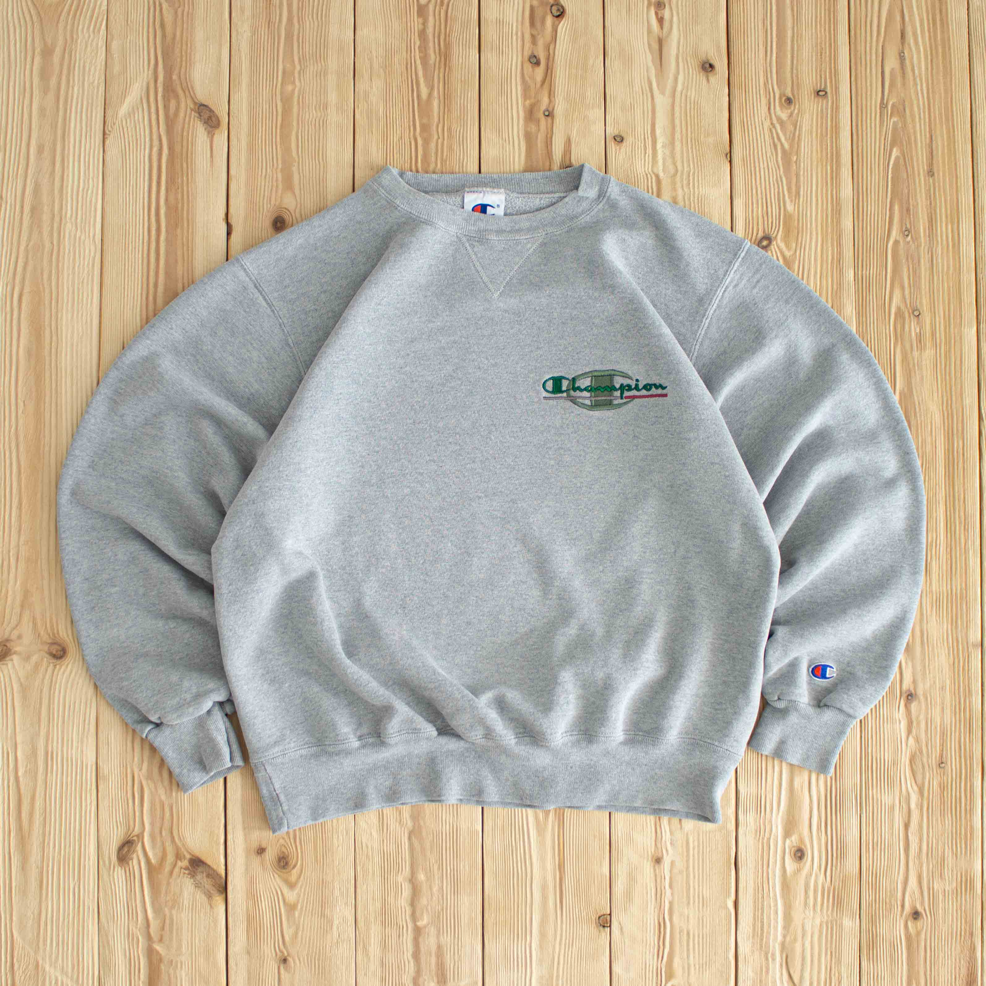 (S) Champion Vintage Essential Embroidered Sweatshirt Gray