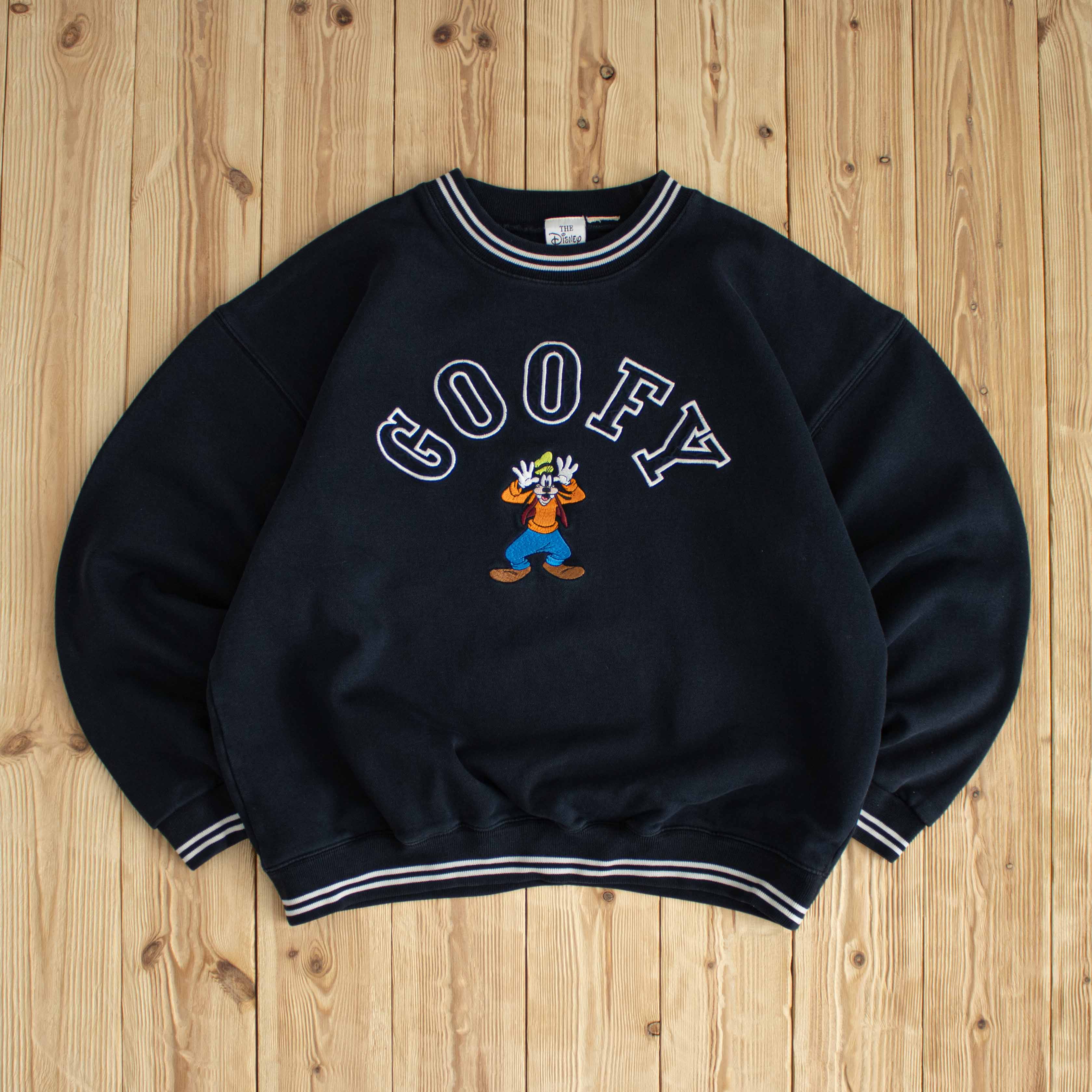 (S) Disney Goofy Vintage Embroidered Sweatshirt Black