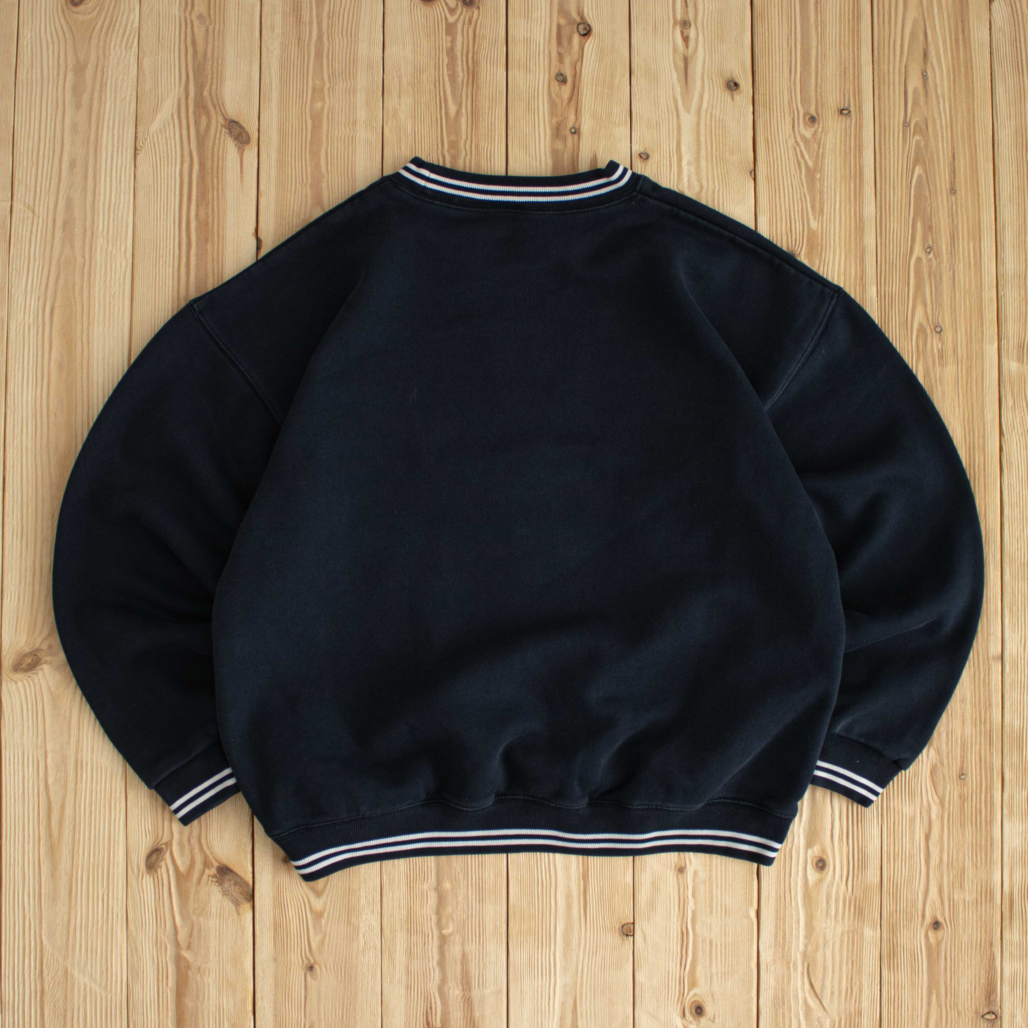 (S) Disney Goofy Vintage Embroidered Sweatshirt Black