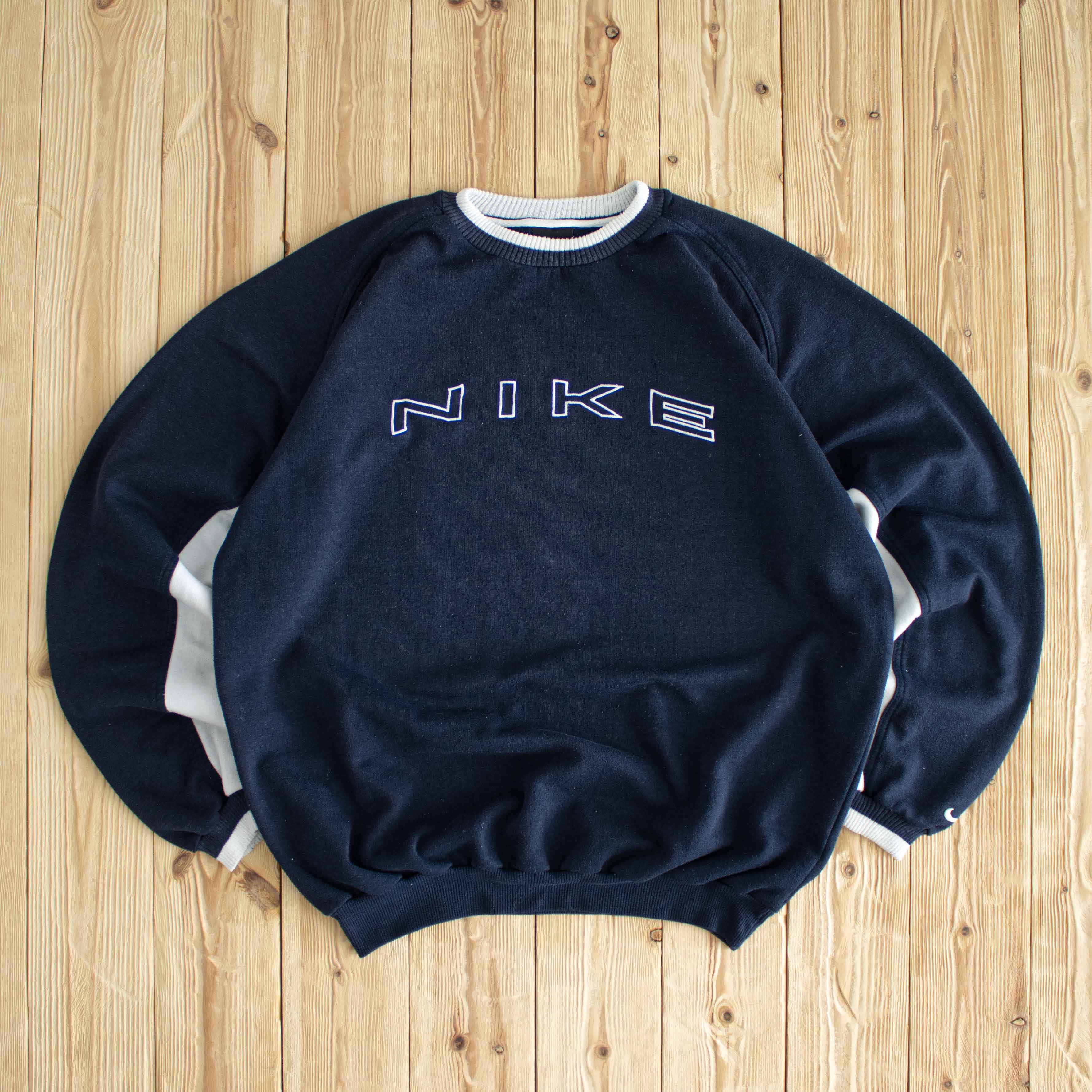 (M/L) Nike Spell Out Vintage Embroidered Sweatshirt Blue