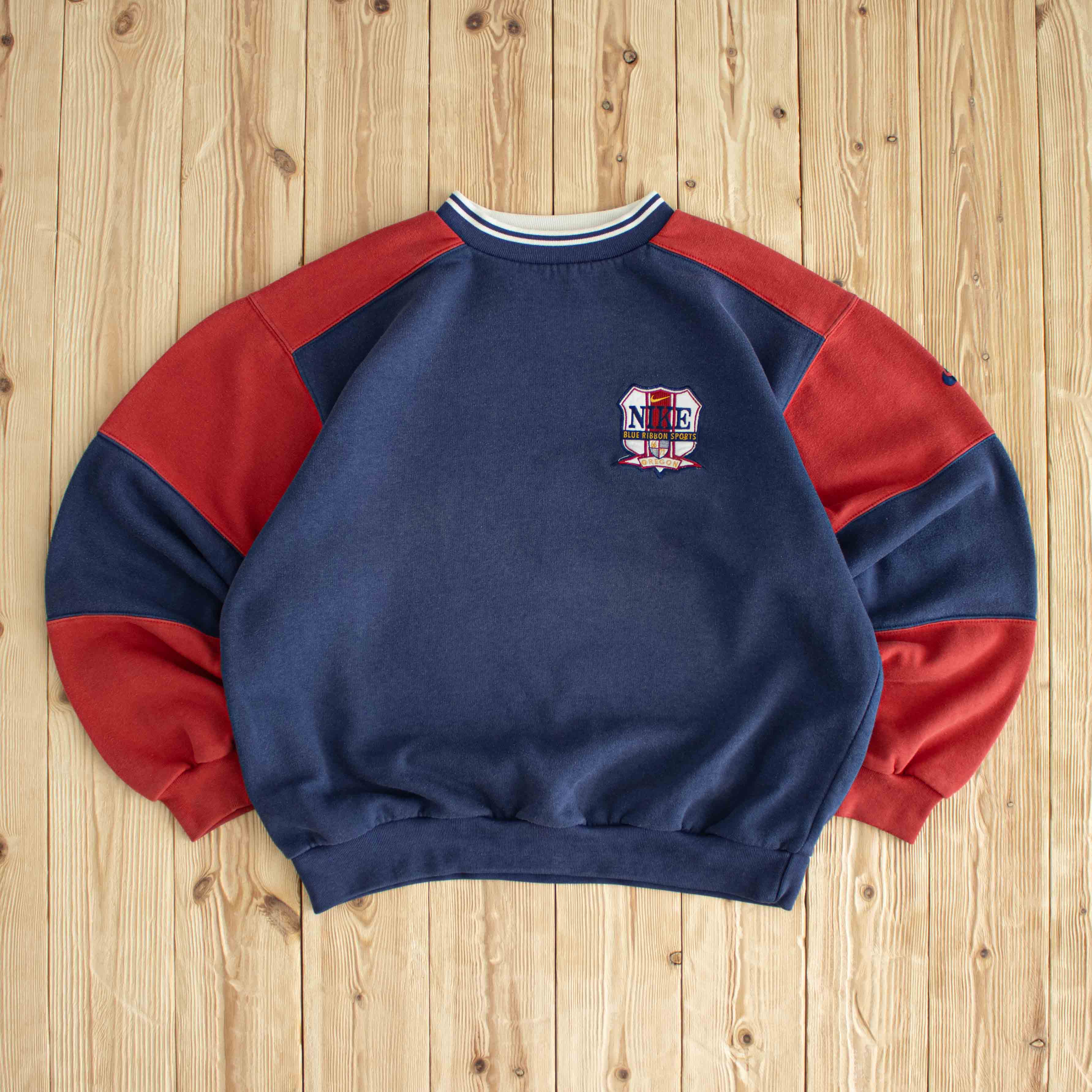 (M) Nike Blue Ribbon Sports Vintage Embroidered Sweatshirt Blue
