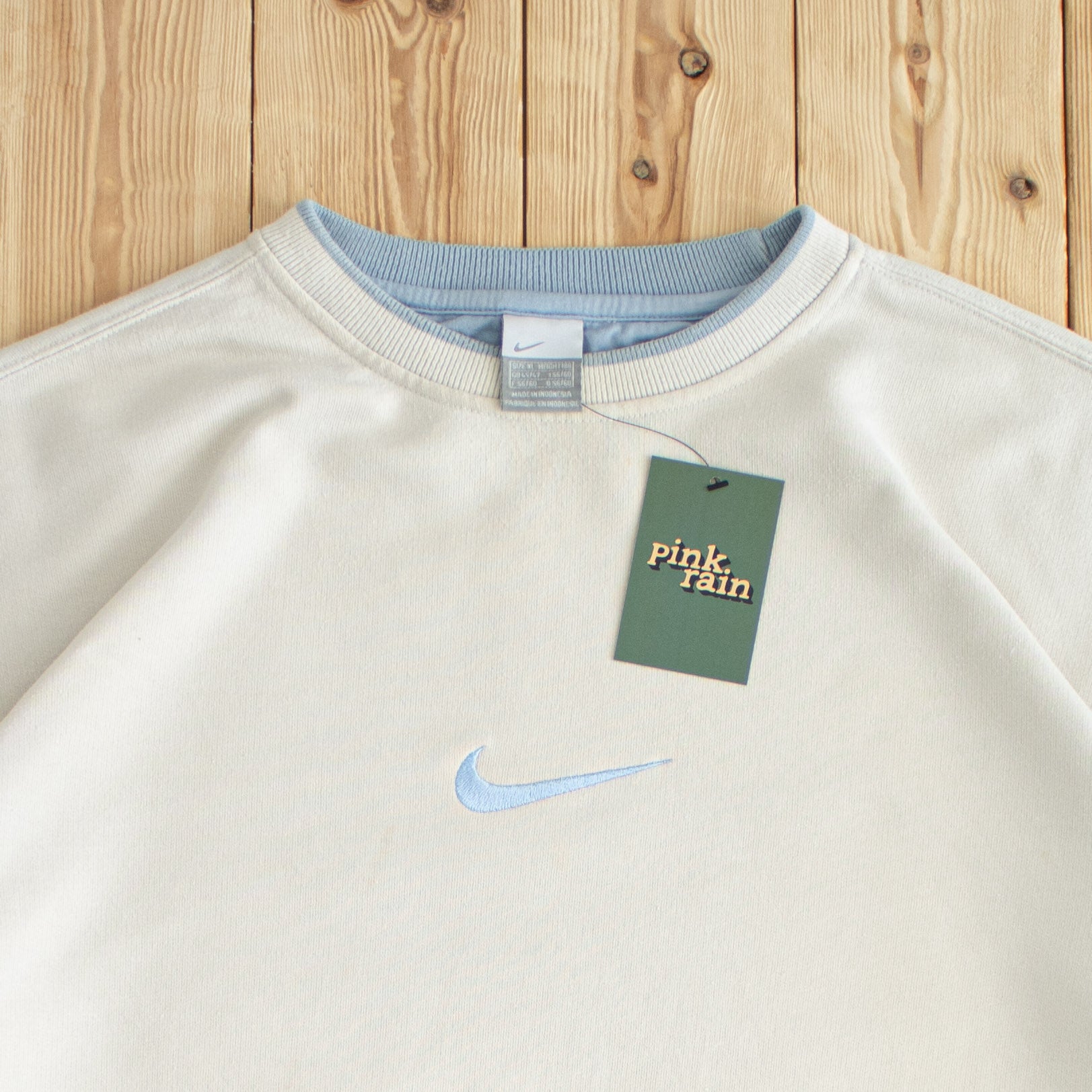 (XL) Nike Swoosh Vintage Embroidered Sweatshirt Beige