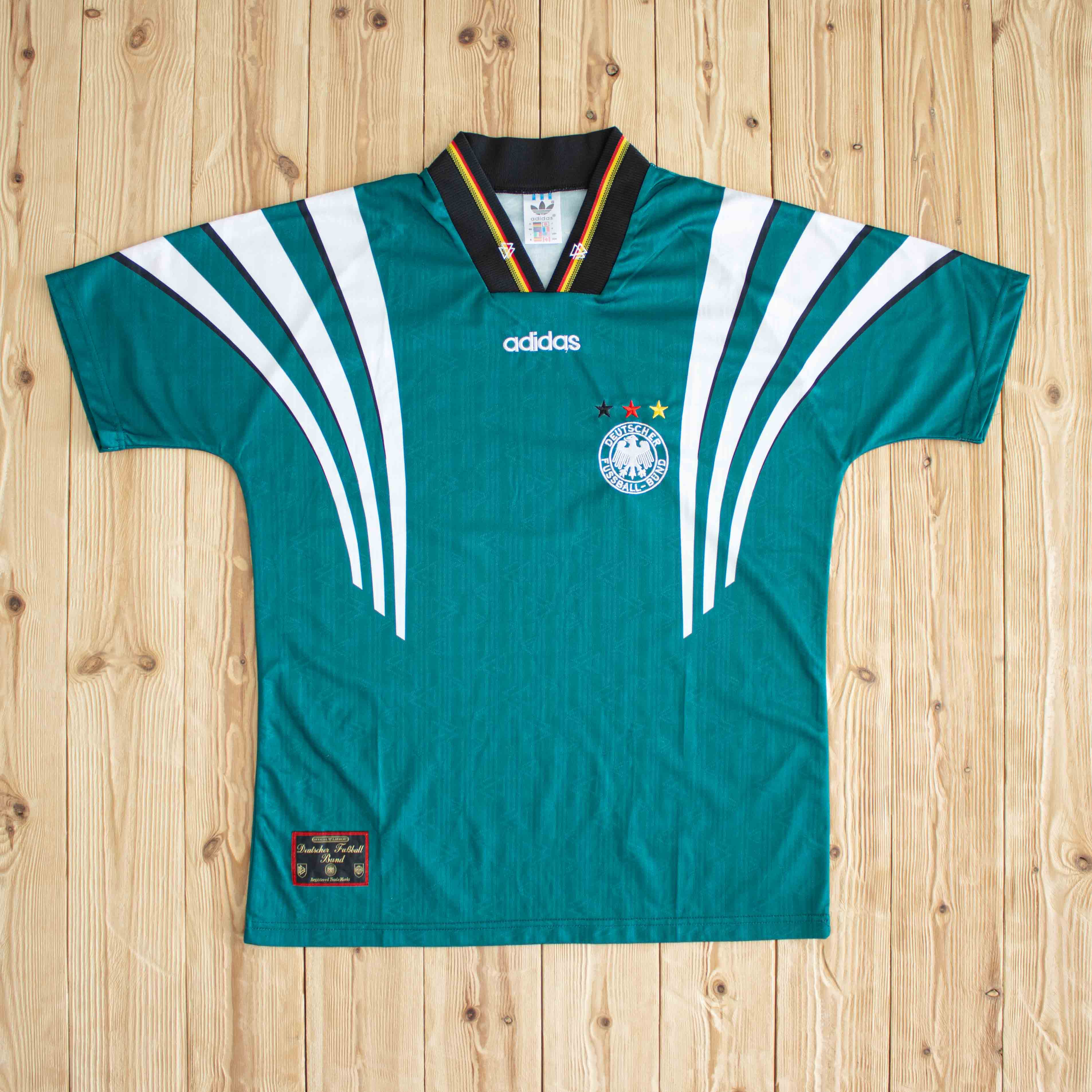 (L) Adidas Deutscher FusSball-Bund Vintage Embroidered T-Shirt Green