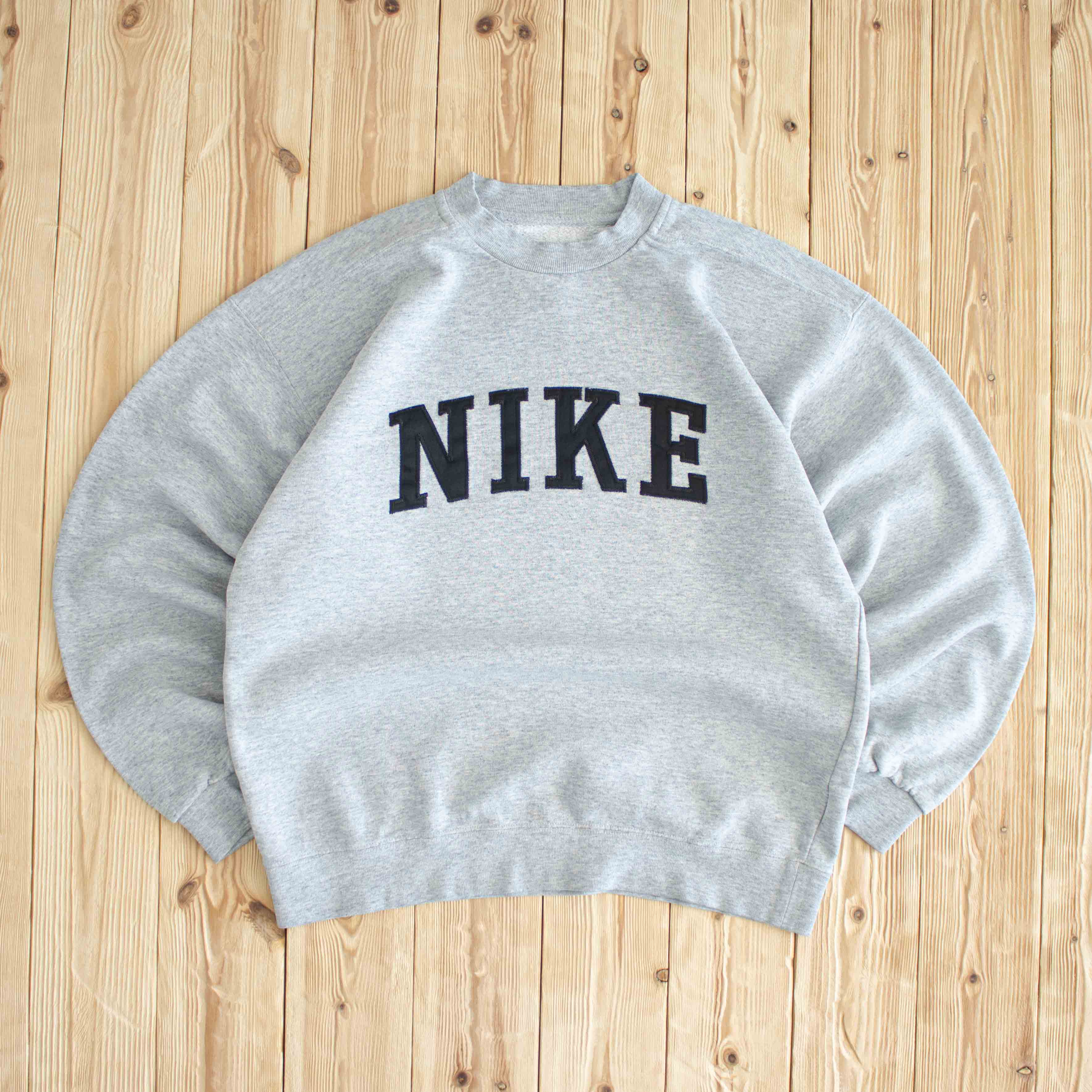 (M) Nike Spell Out Vintage Embroidered Sweatshirt Gray