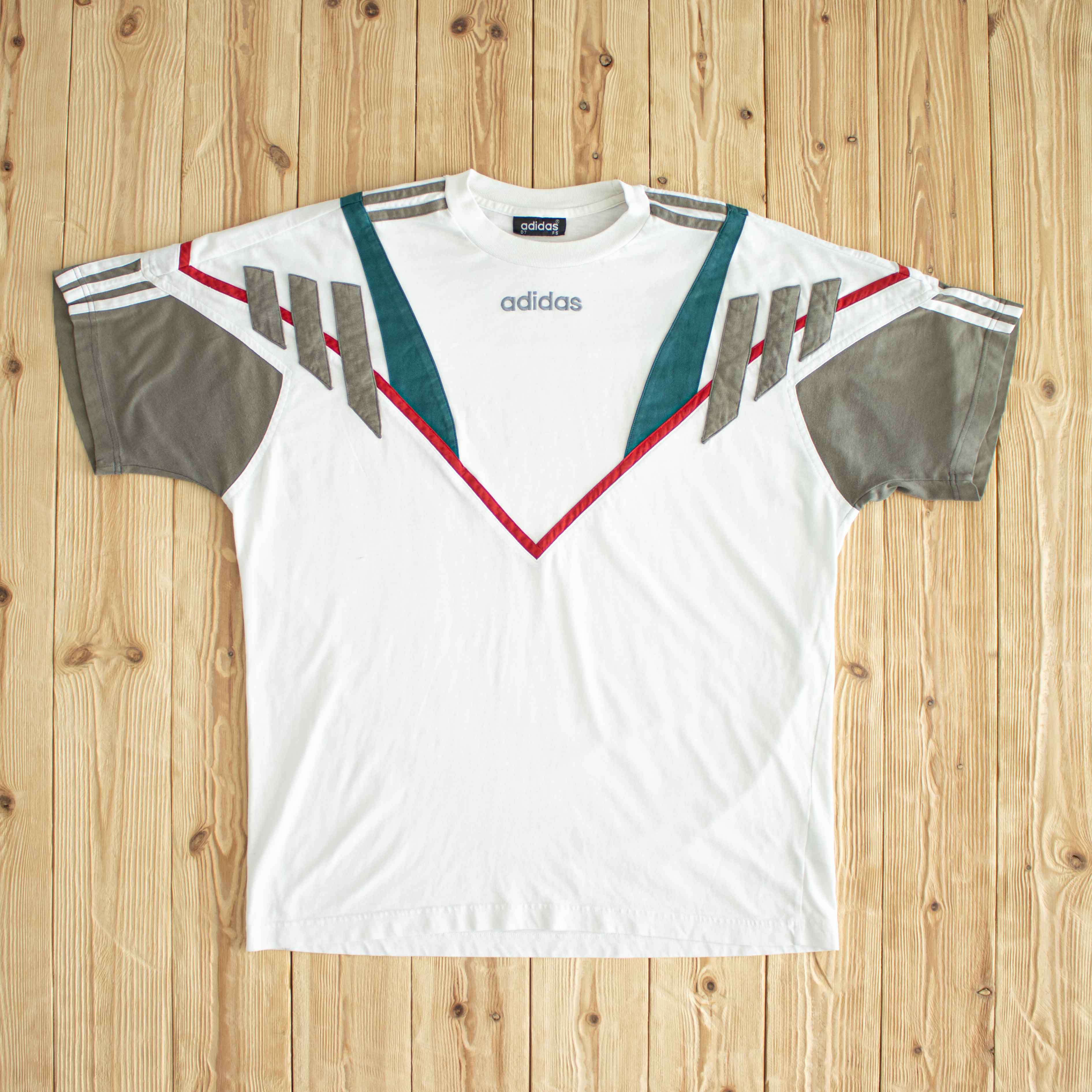 (L) Adidas Vintage Embroidered T-Shirt White