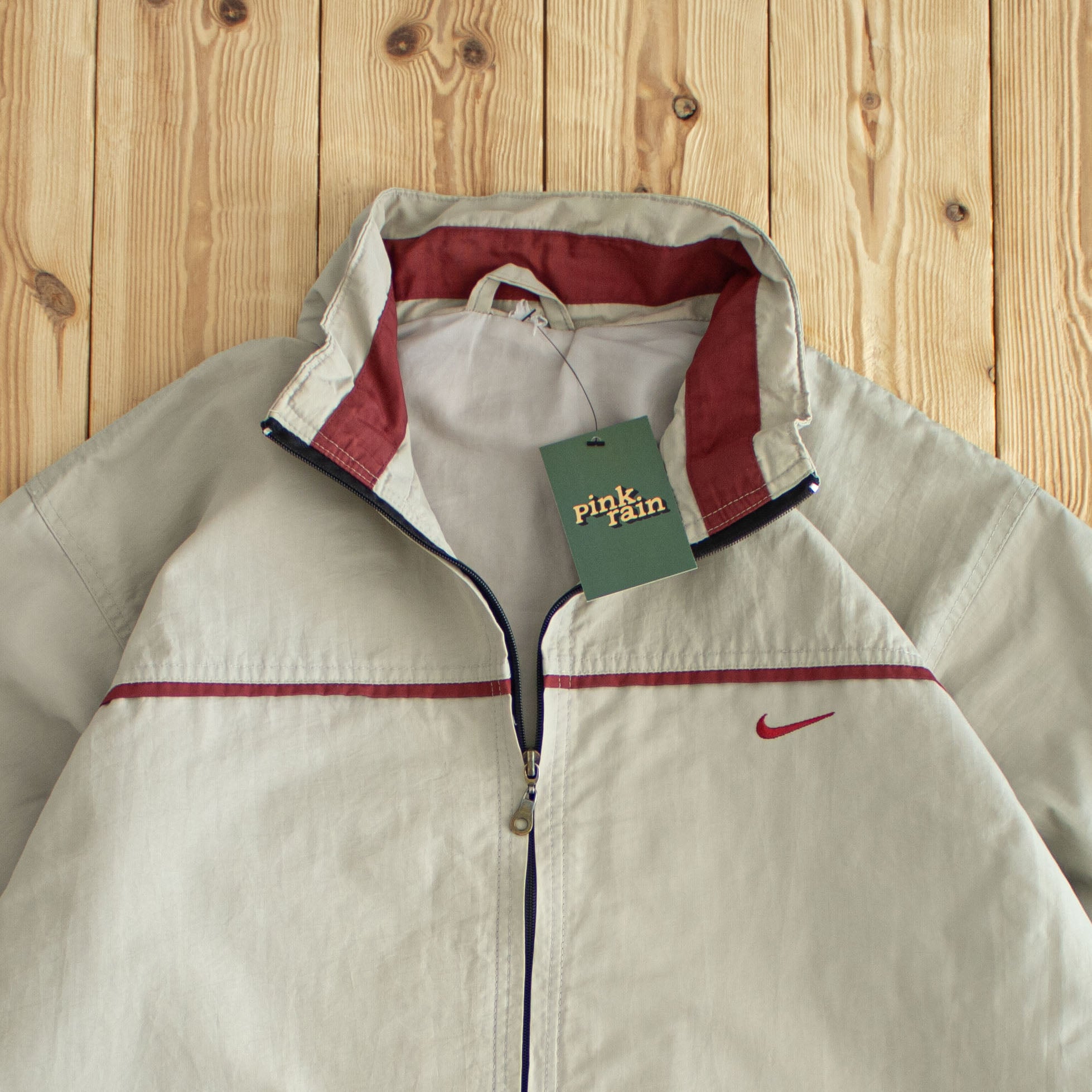 (L) Nike Vintage Essential Embroidered Jacket Beige