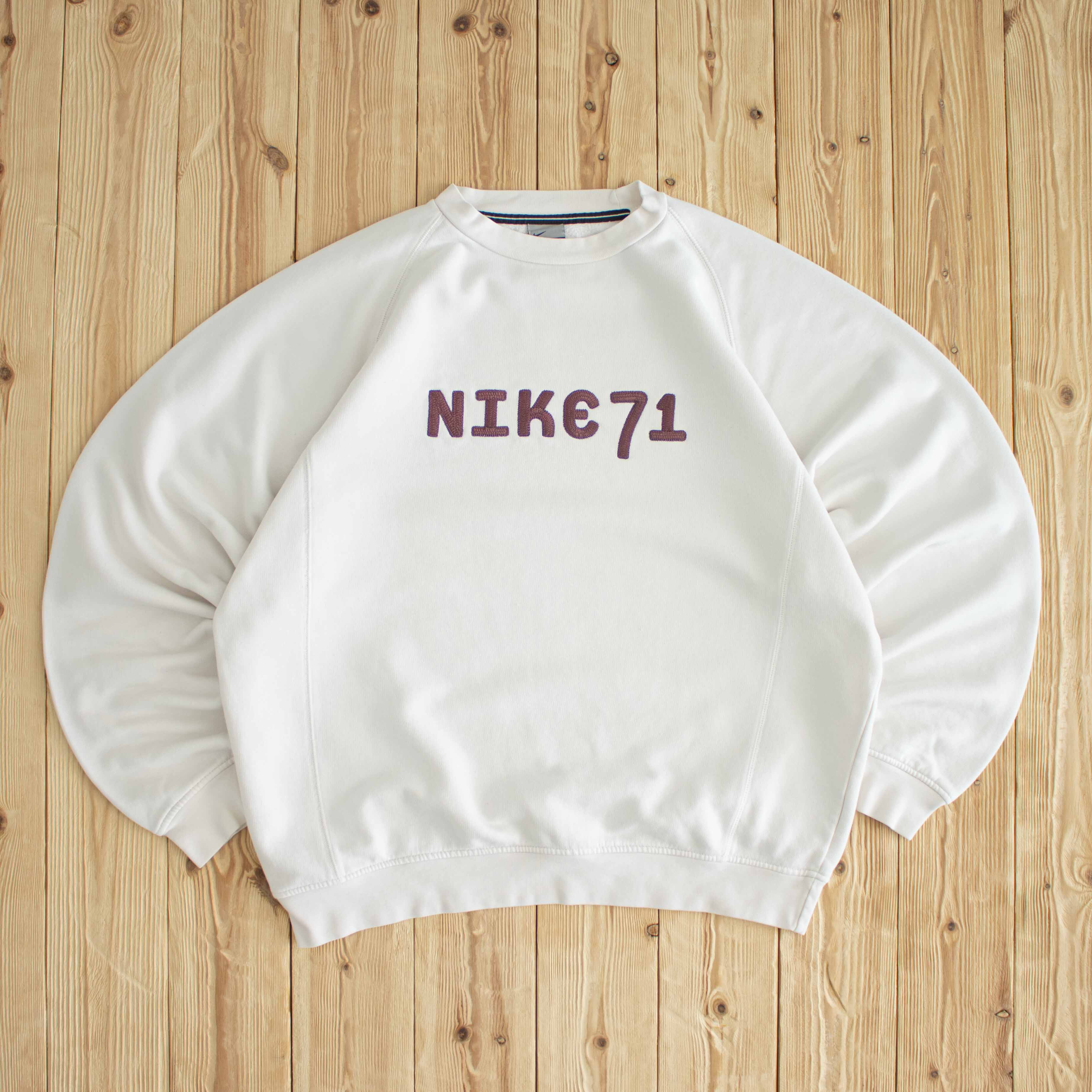 (M/L) Nike 71 Vintage Embroidered Sweatshirt White