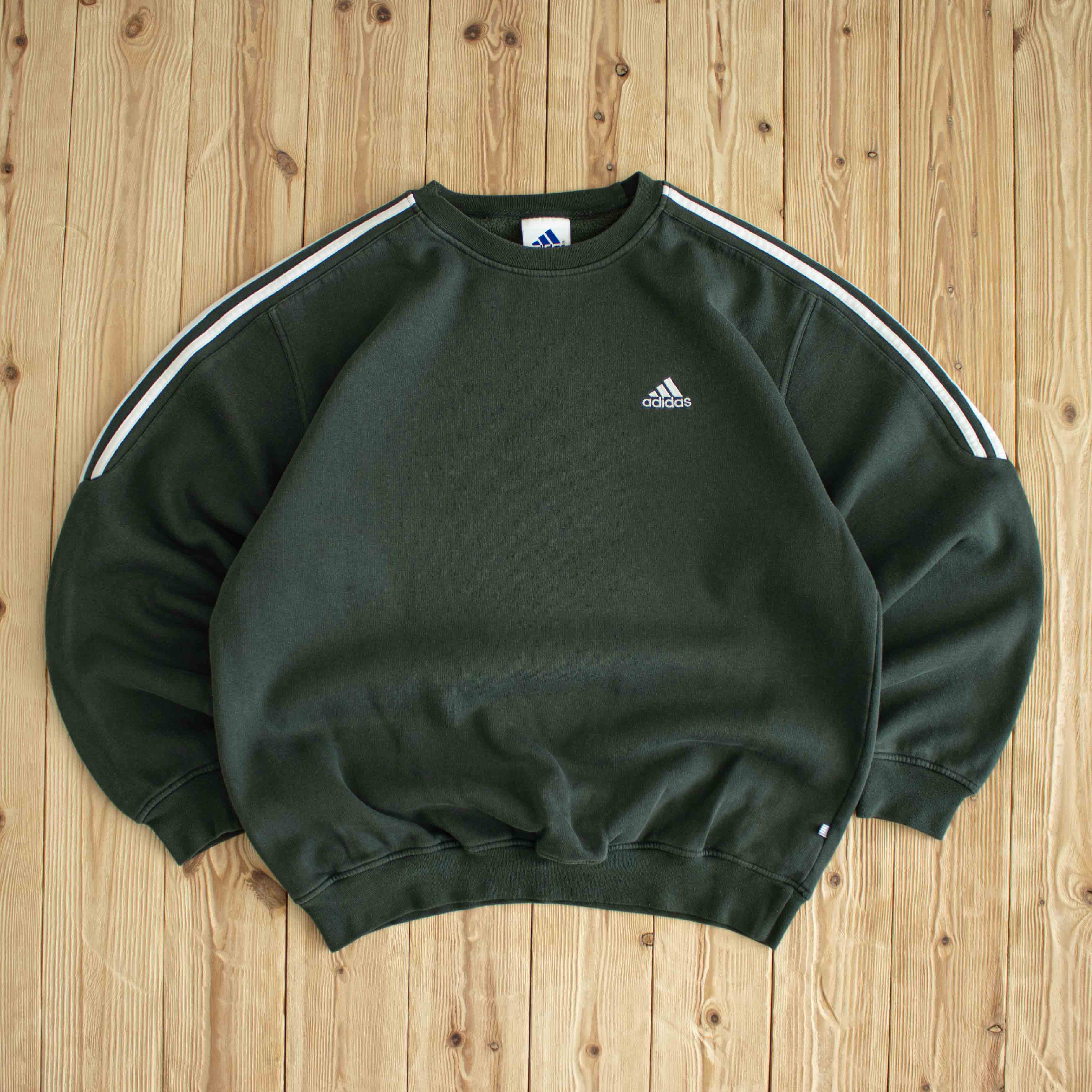 (L) Adidas Vintage Essential Embroidered Sweatshirt Green