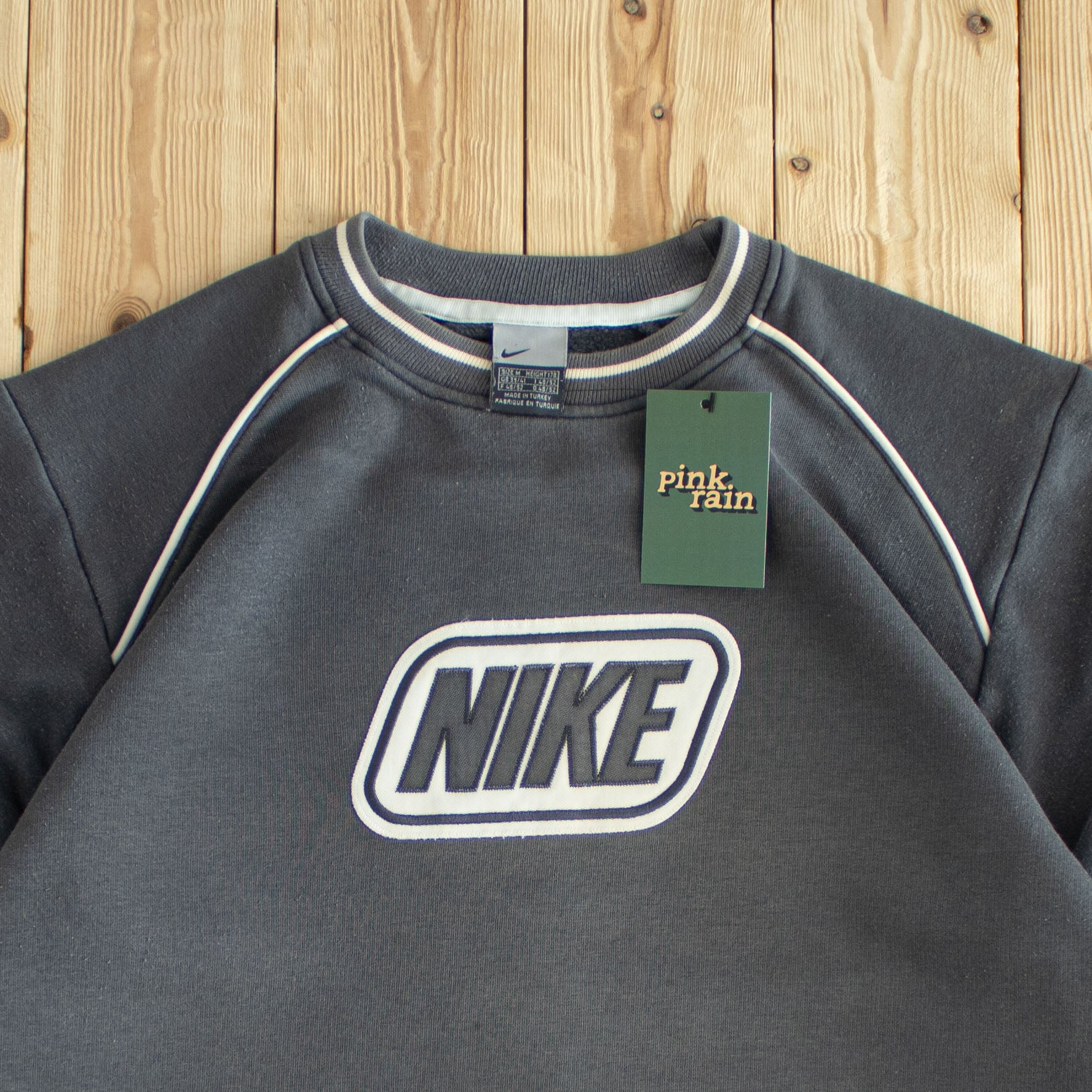 (M/L) Nike Spell Out Vintage Embroidered Sweatshirt Gray