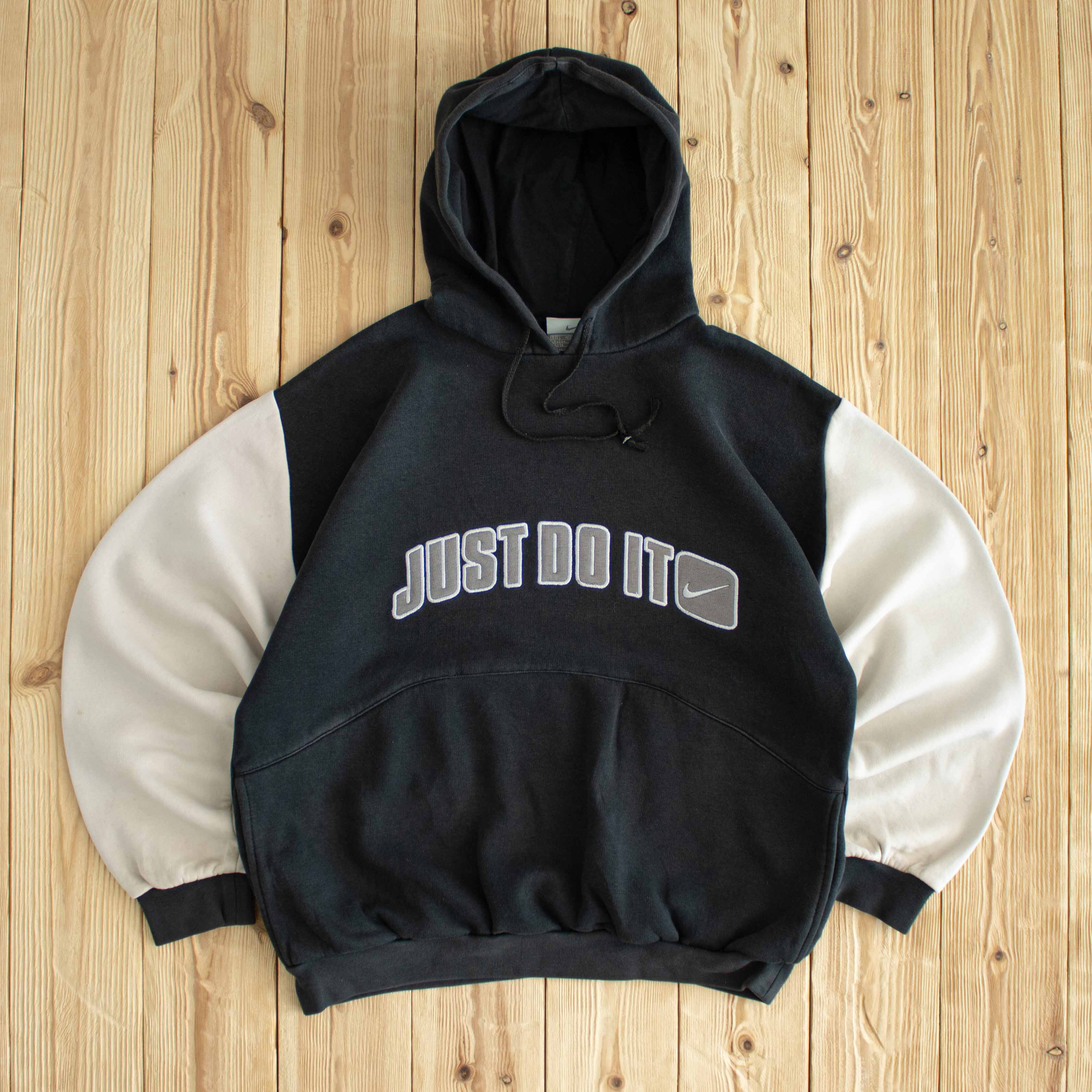 (S) Nike 'Just Do It' Vintage Embroidered Hoodie Black