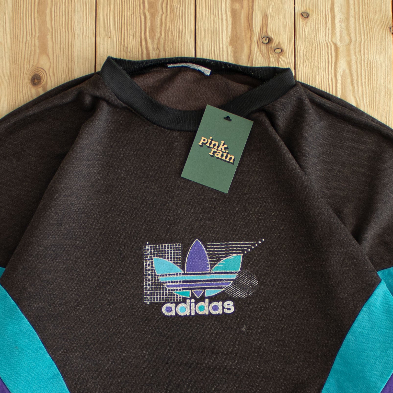 (M/L) Adidas Vintage Embroidered Sweatshirt Black