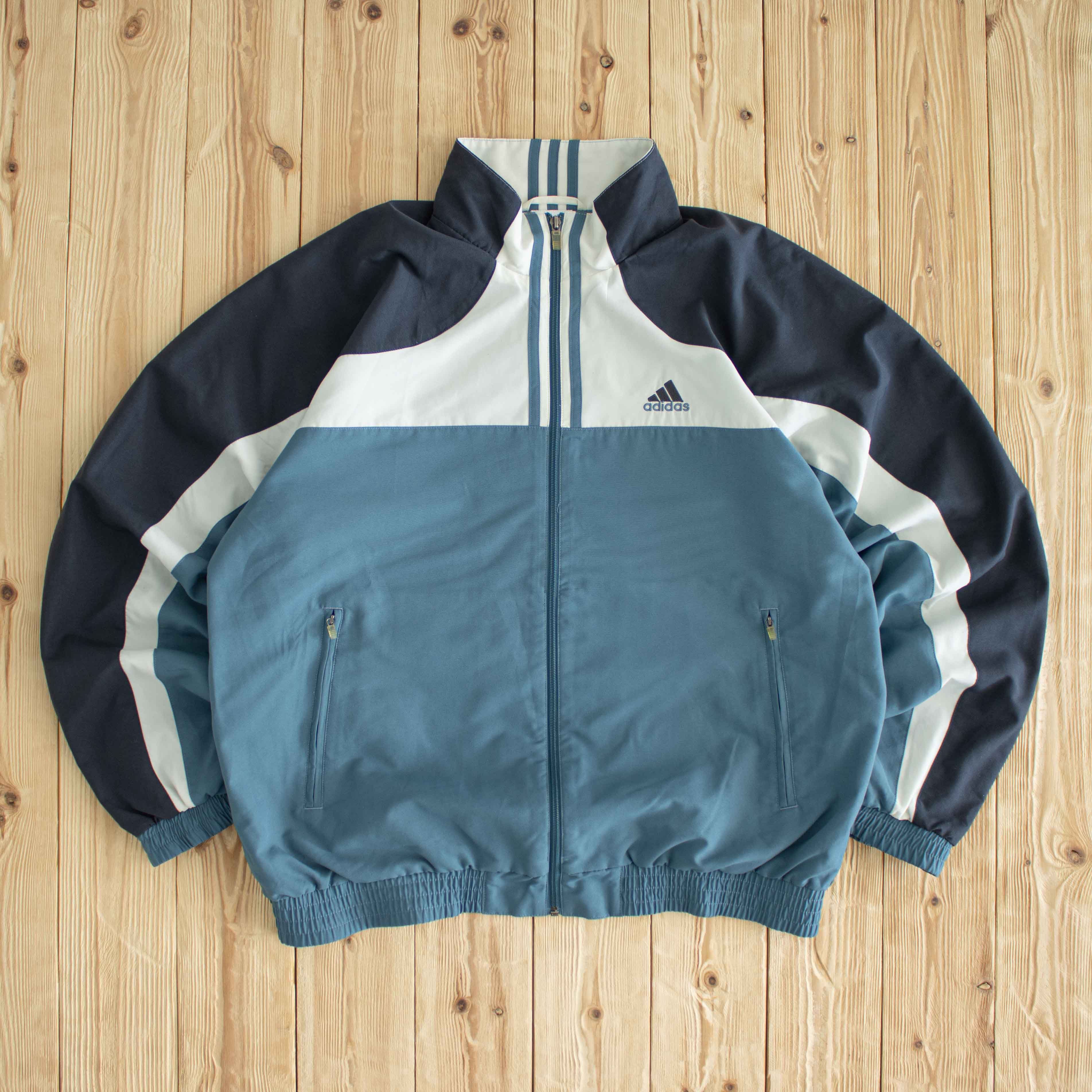 (L/XL) Adidas Vintage Embroidered Jacket Blue