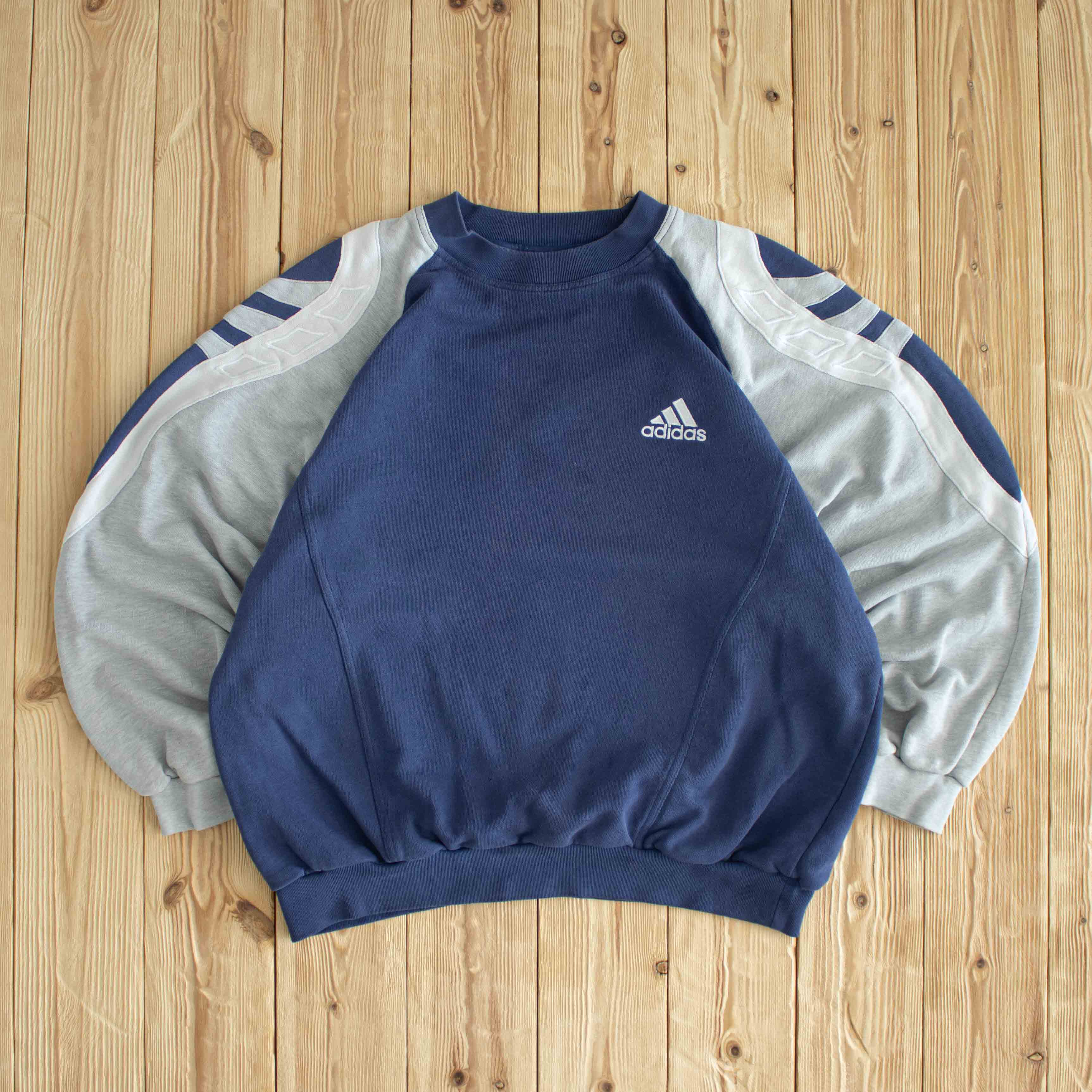(M) Adidas Vintage Embroidered Sweatshirt Blue