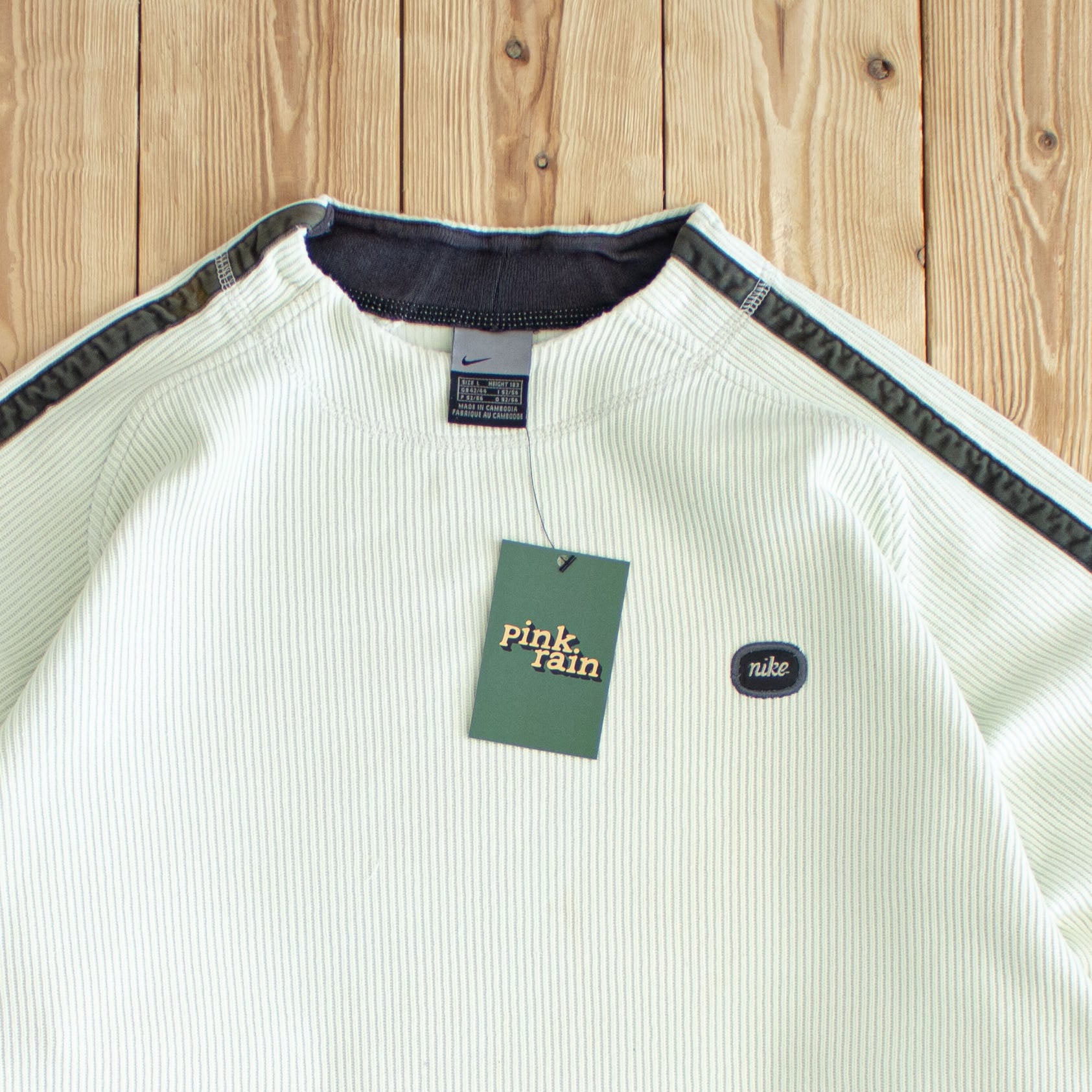(M) Nike Vintage Waffle Embroidered Sweatshirt Beige