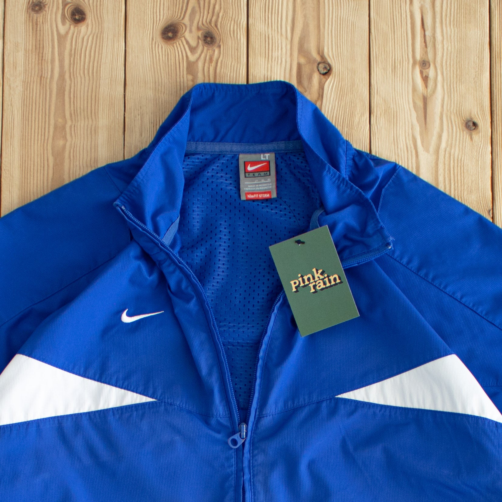 (L) Nike Essential Vintage Embroidered Jacket Blue