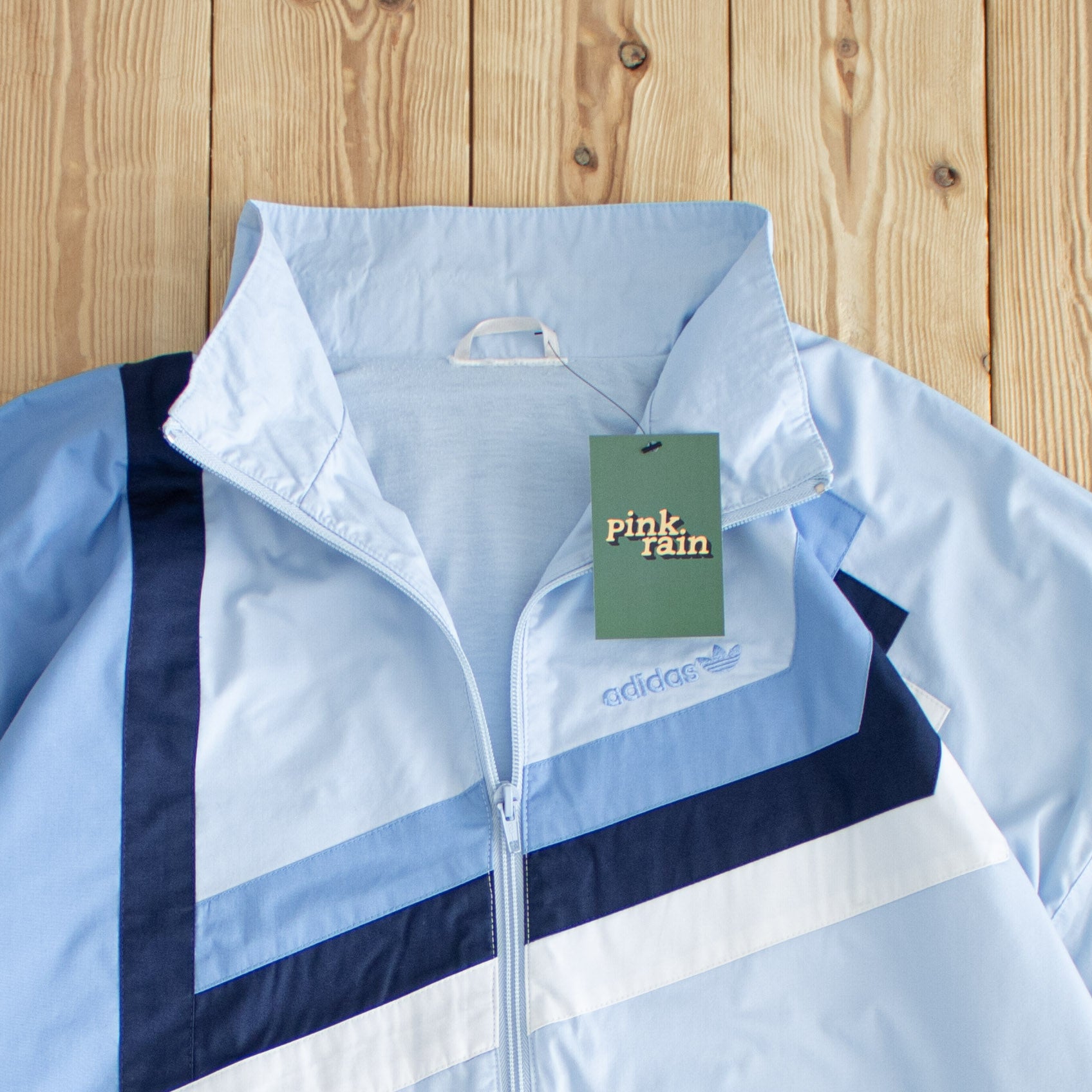 (L/XL) Adidas Vintage Embroidered Jacket Blue