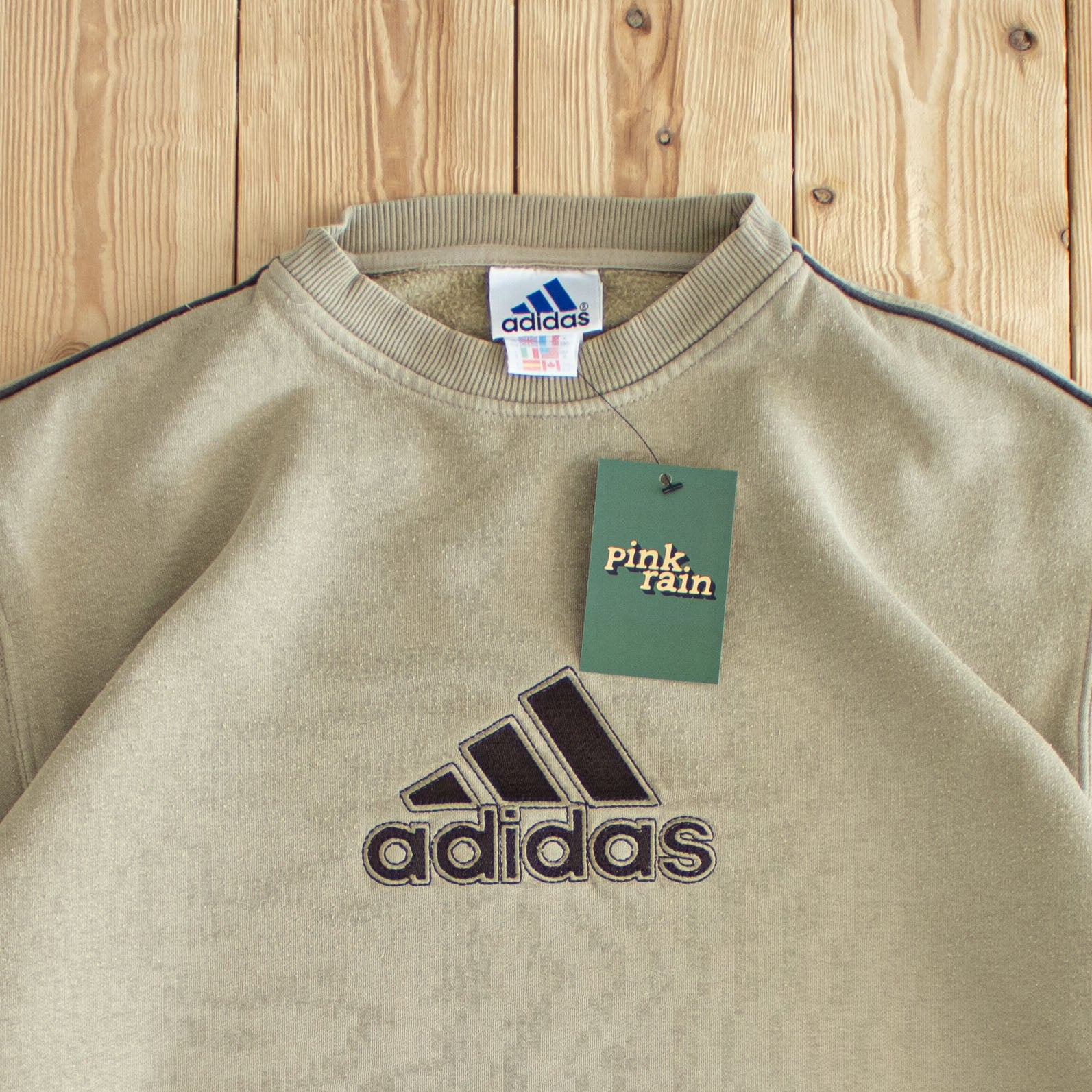 (L) Adidas Logo Vintage Embroidered Sweatshirt Beige
