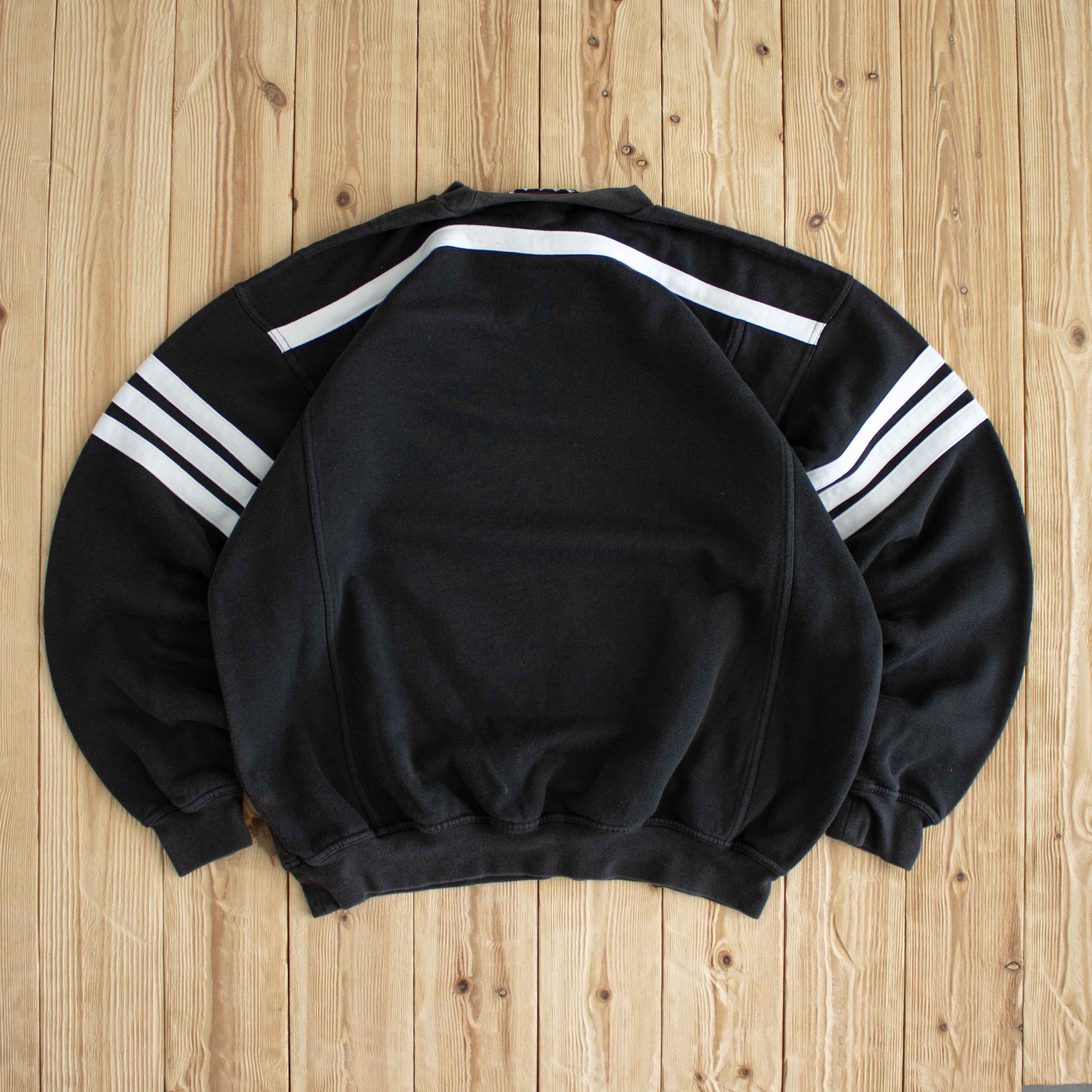 (M/L) Adidas Center Logo Vintage Embroidered Sweatshirt Black