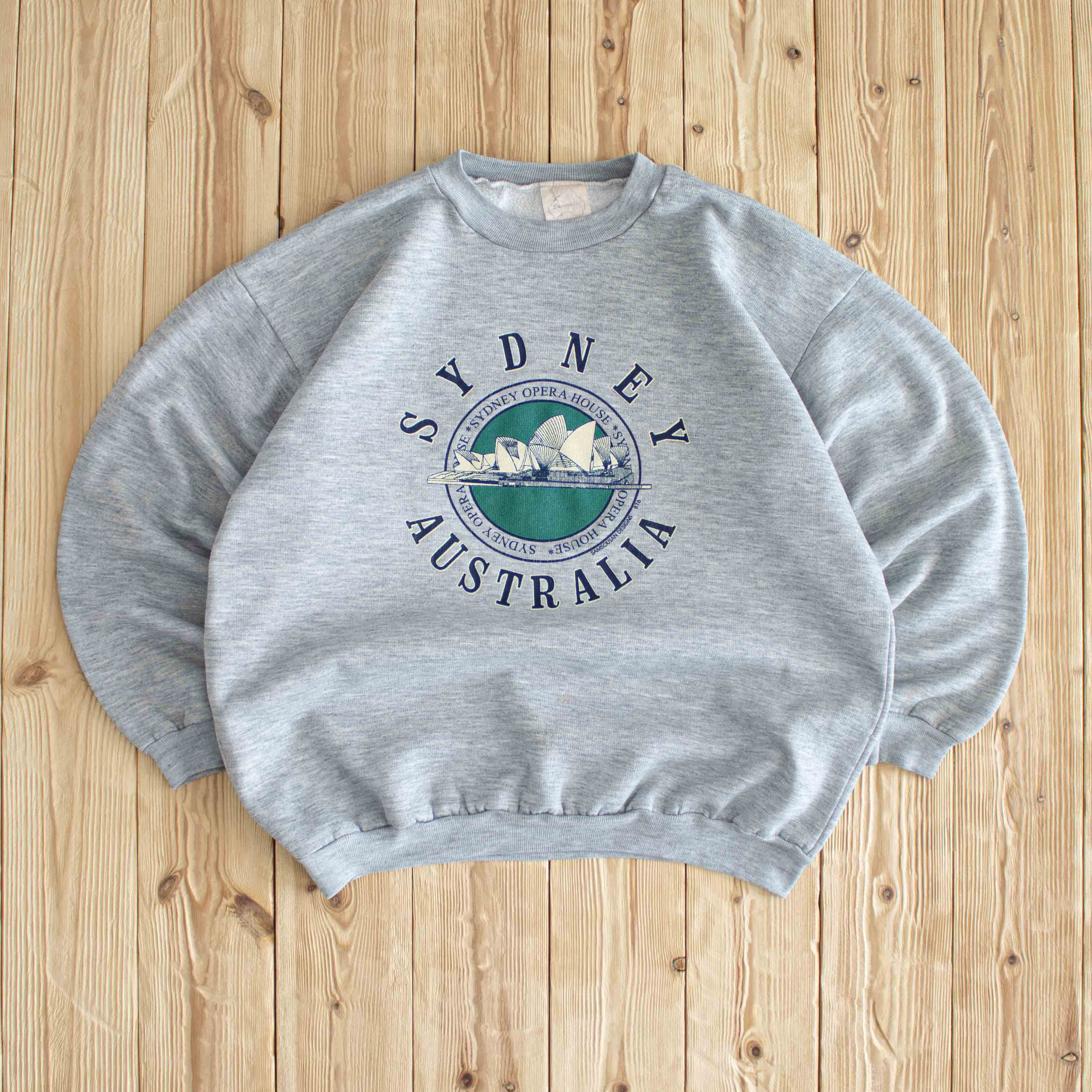(S) Sydney Australia Vintage Sweatshirt Gray