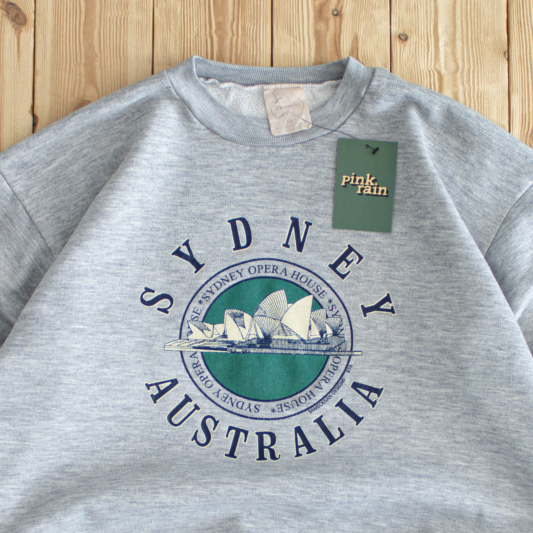 (S) Sydney Australia Vintage Sweatshirt Gray