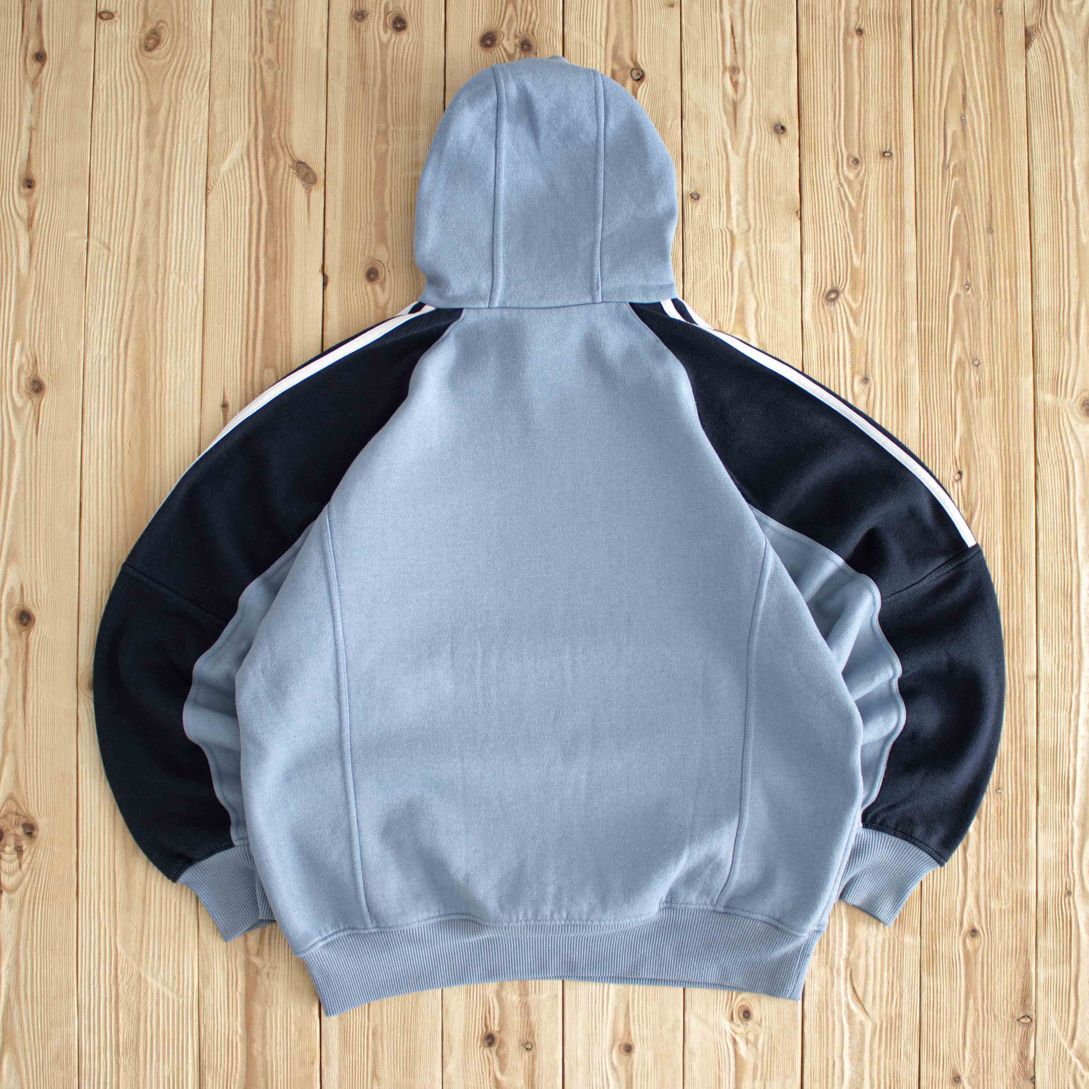 (M) Adidas Vintage Essential Embroidered Hoodie Blue