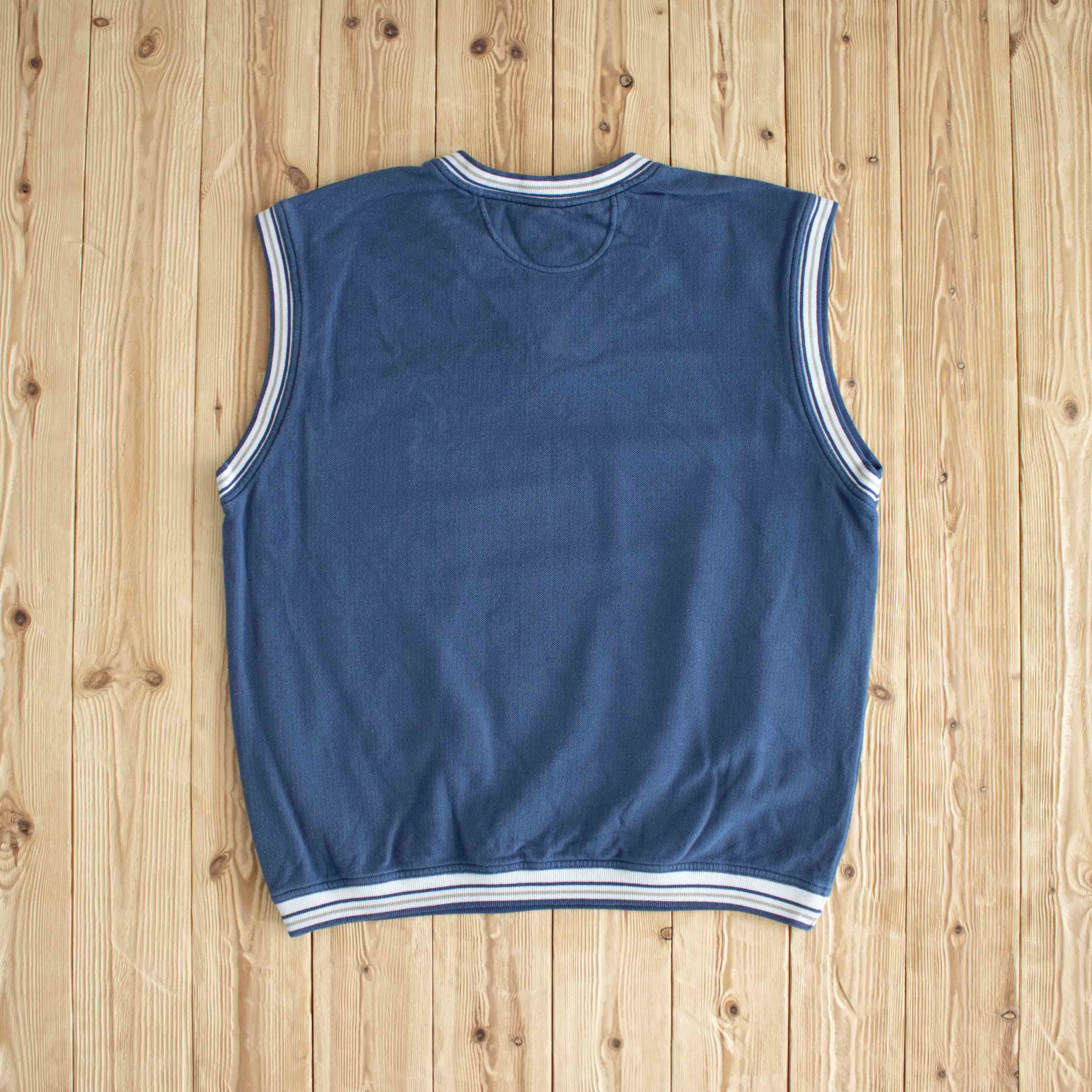 (L) Nike Vintage Essential Embroidered Vest Blue