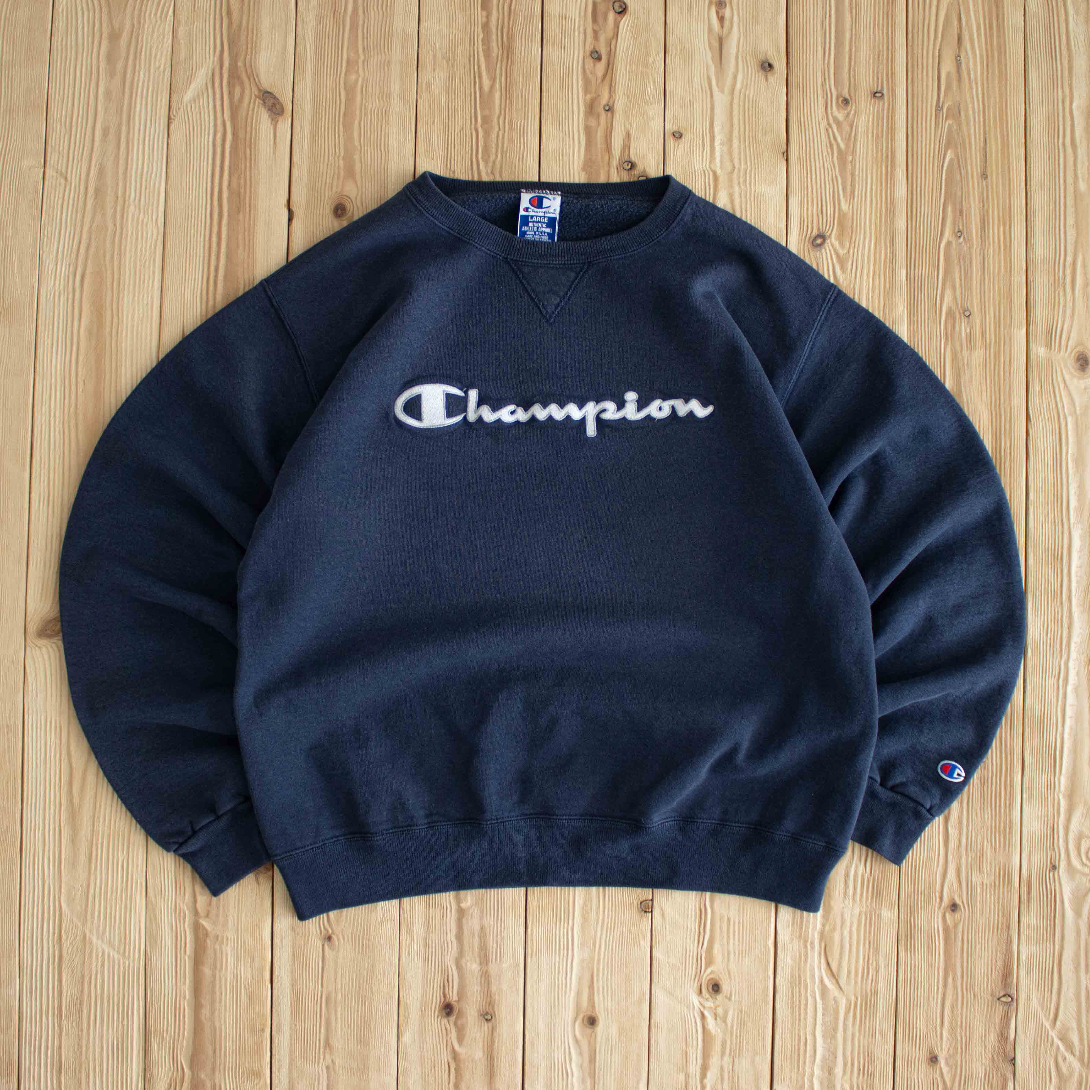 (M) Champion Spell Out Vintage Embroidered Sweatshirt Blue